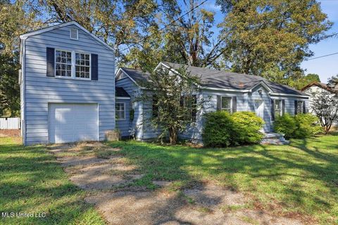 Homes For Sale - 213 E Madison Street<br/> Bolton, MS 39041