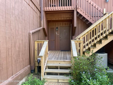 Condo For Sale - 147 Lakeside Villa<br/> Diamondhead, MS 39525