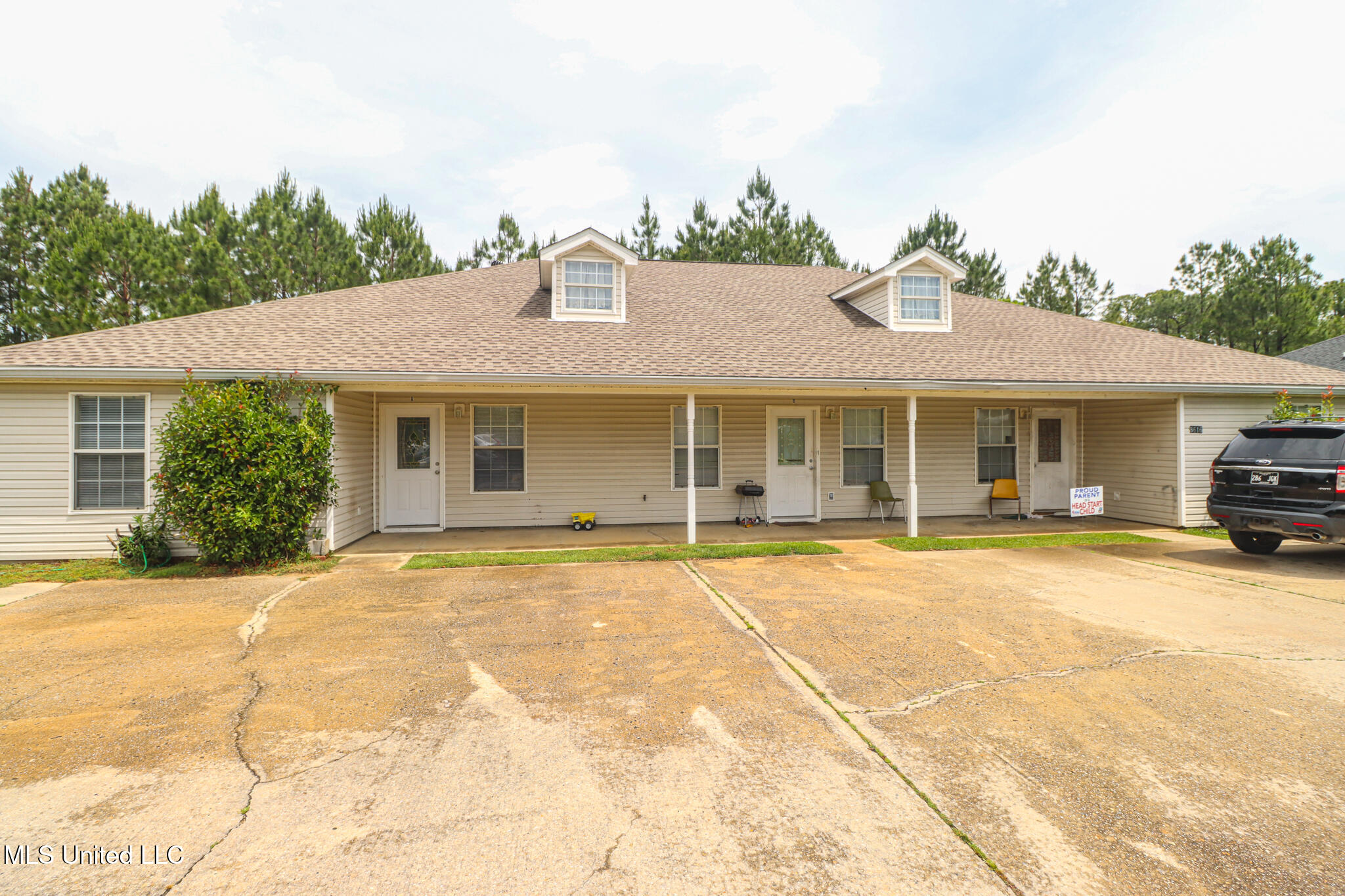 8616 Spring Avenue, Ocean Springs, Mississippi image 2