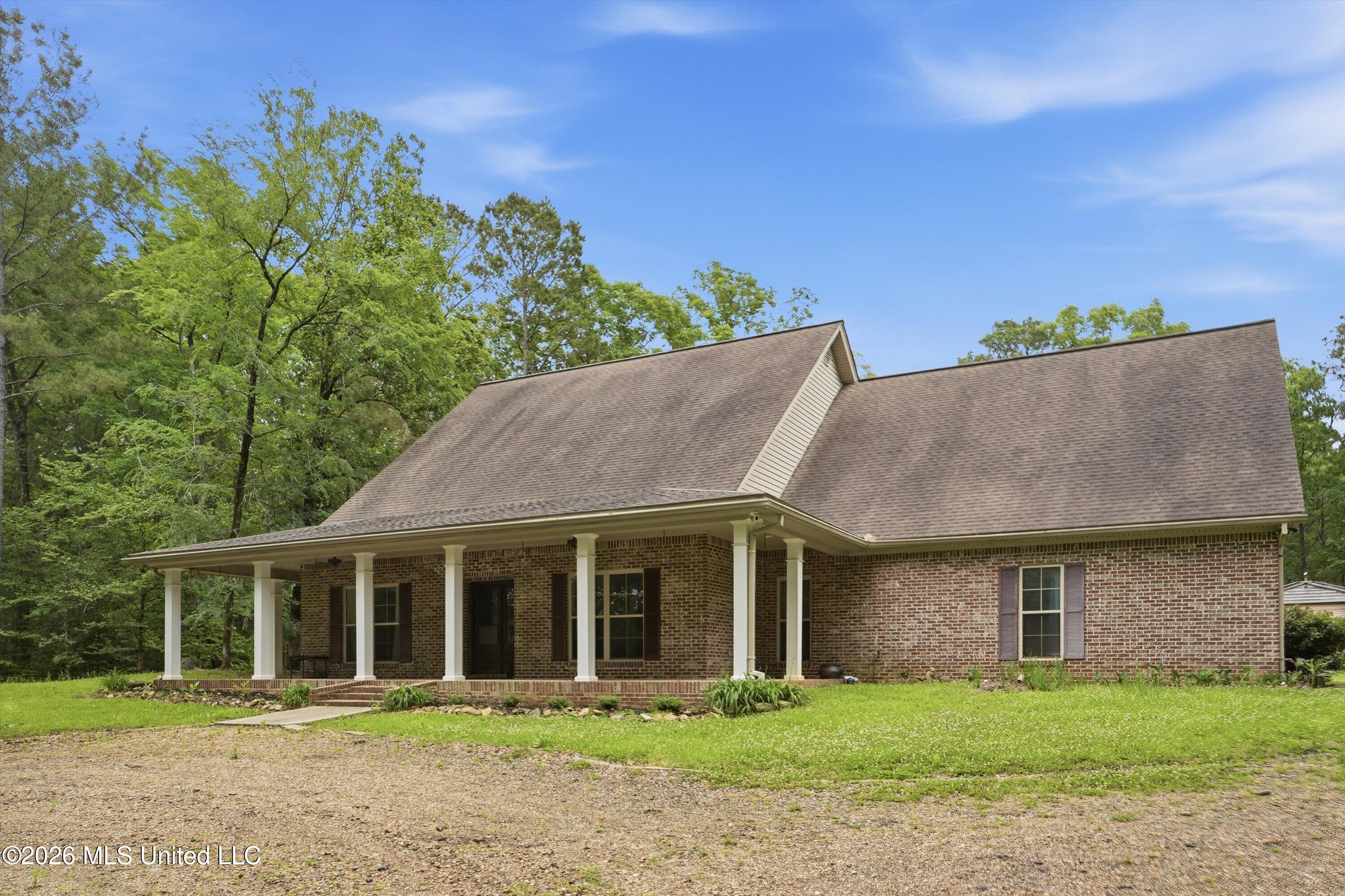 124 Pine Oak Lane