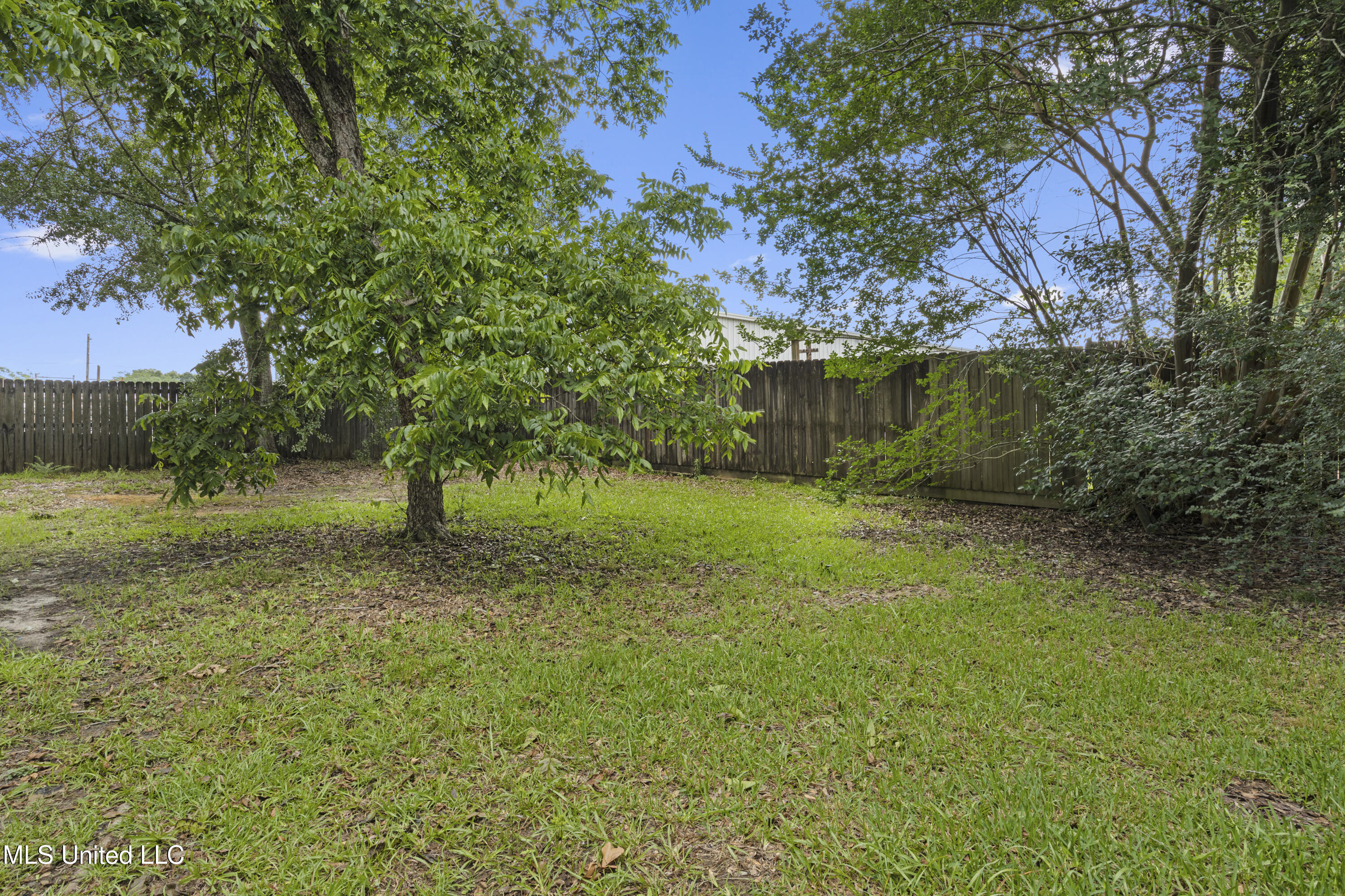 221 N Vardaman Street, Wiggins, Mississippi image 31