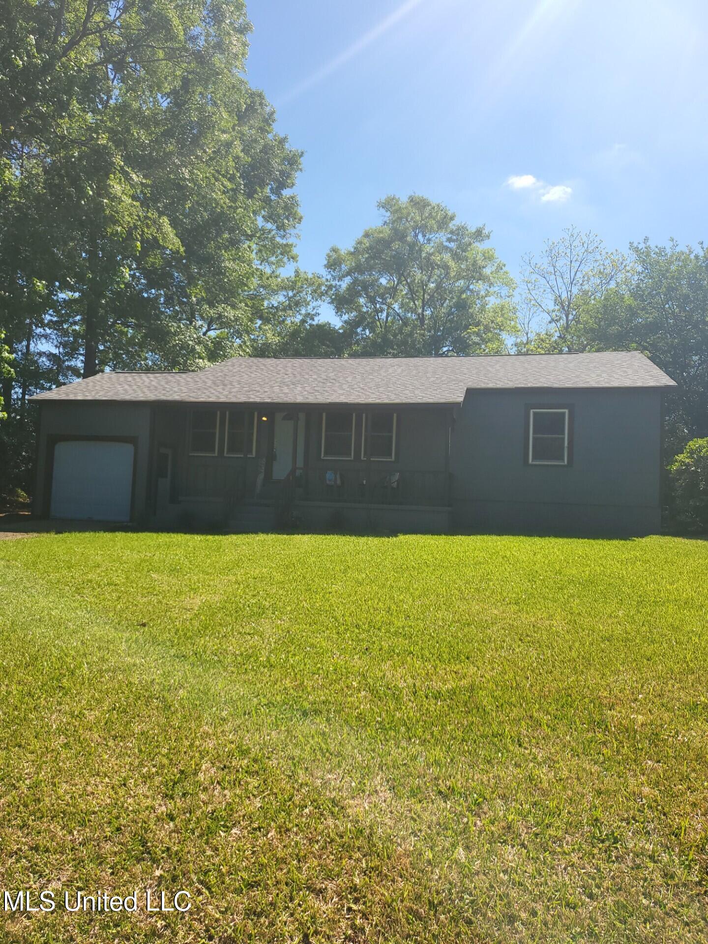 221 N Vardaman Street, Wiggins, Mississippi image 5