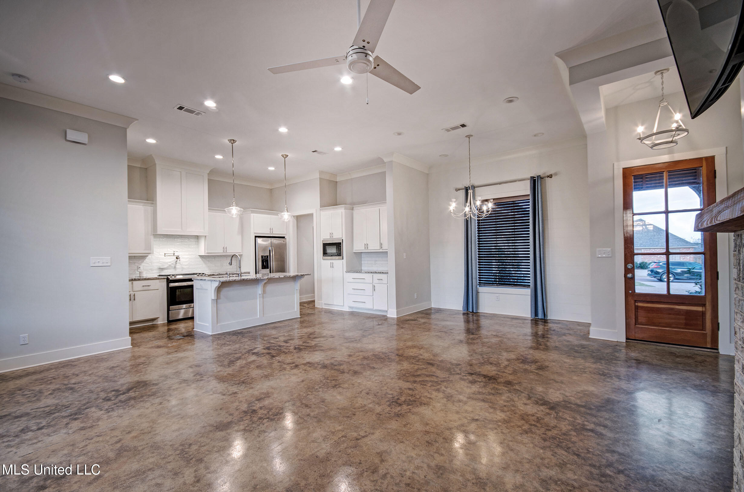 265 Clubview Circle, Pearl, Mississippi image 5