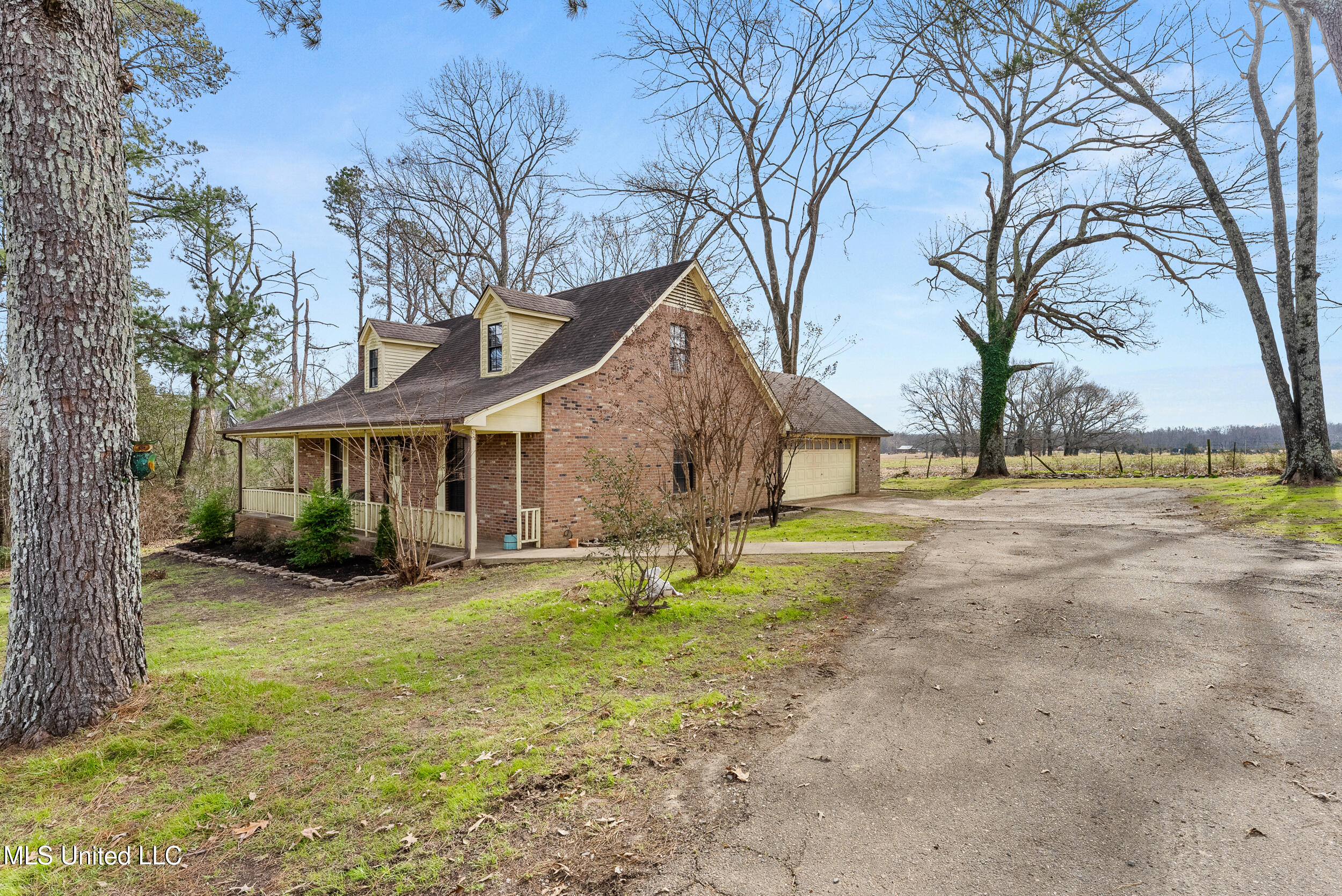 356 Shaker Drive, Senatobia, Mississippi image 3