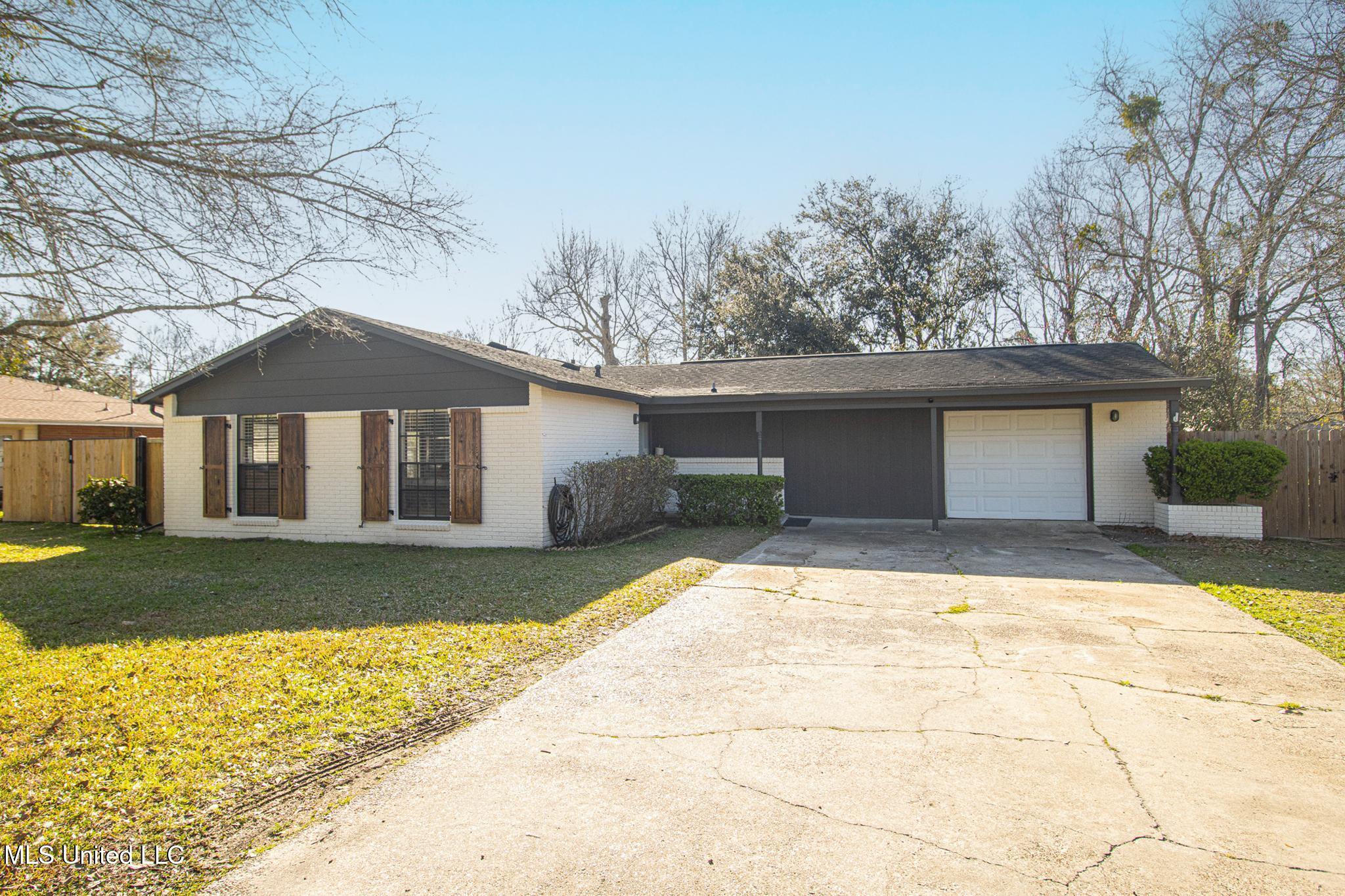 111 Warwick Street, Long Beach, Mississippi image 3