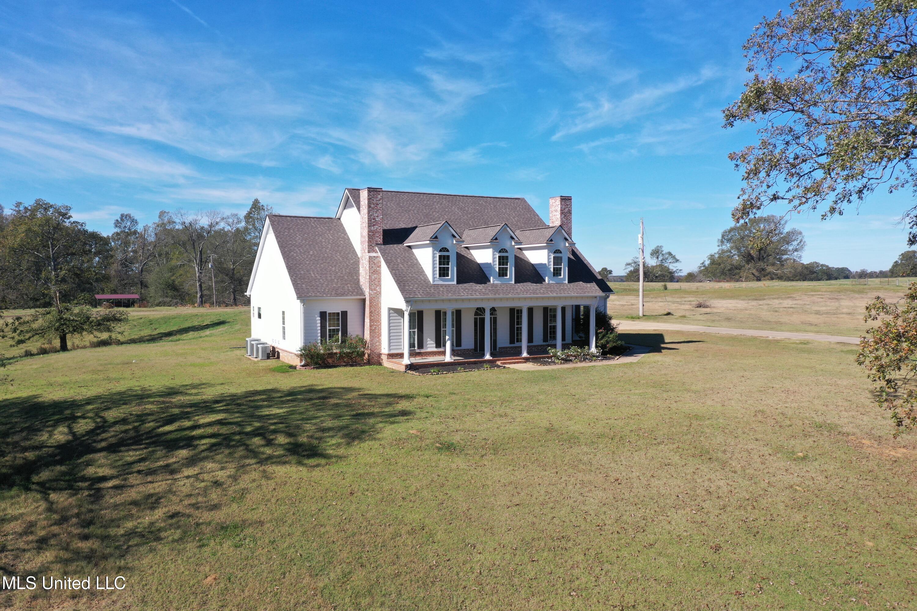 1888 Springfield Road, Senatobia, Mississippi image 2