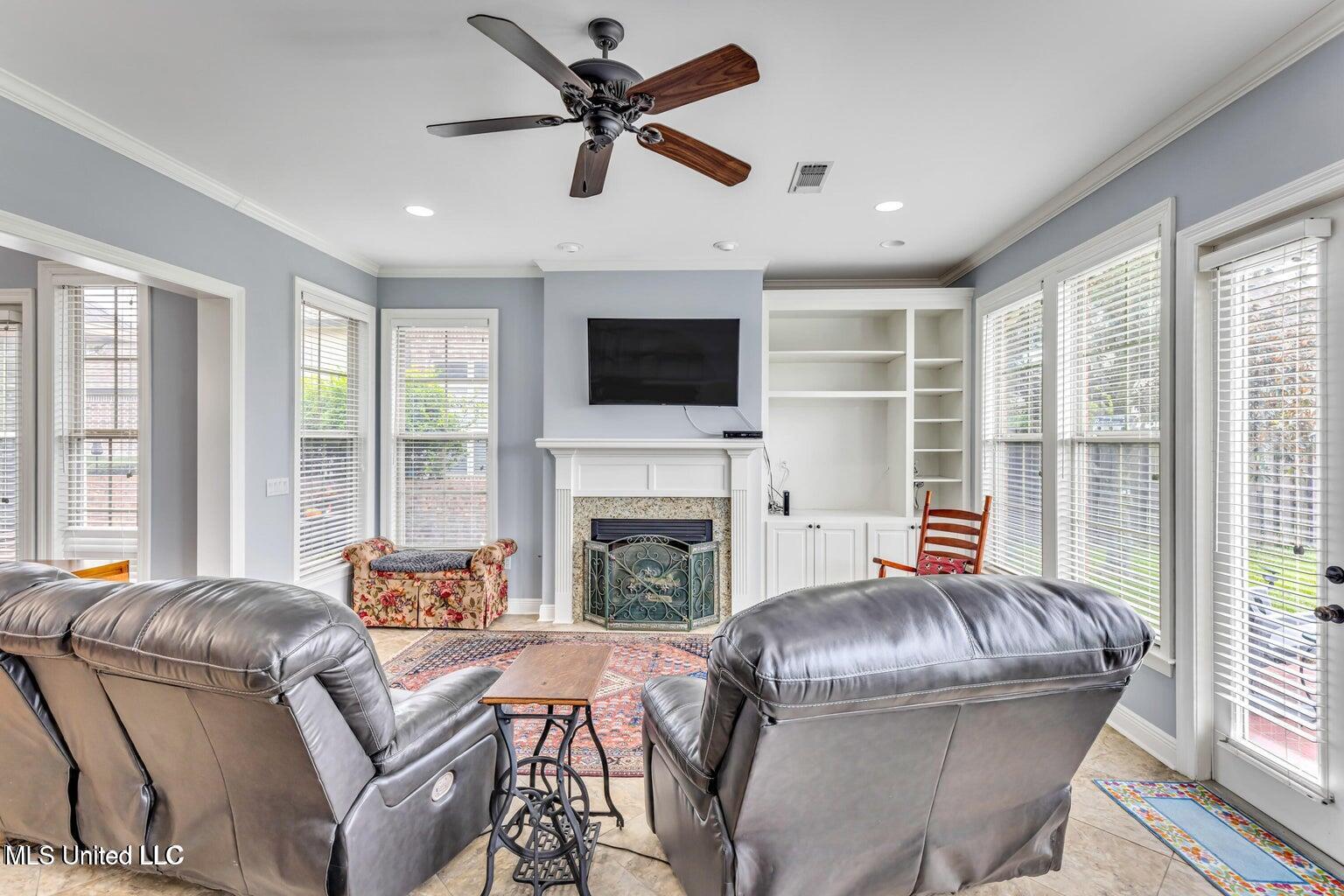 3901 Acadian Village Drive, Ocean Springs, Mississippi image 11