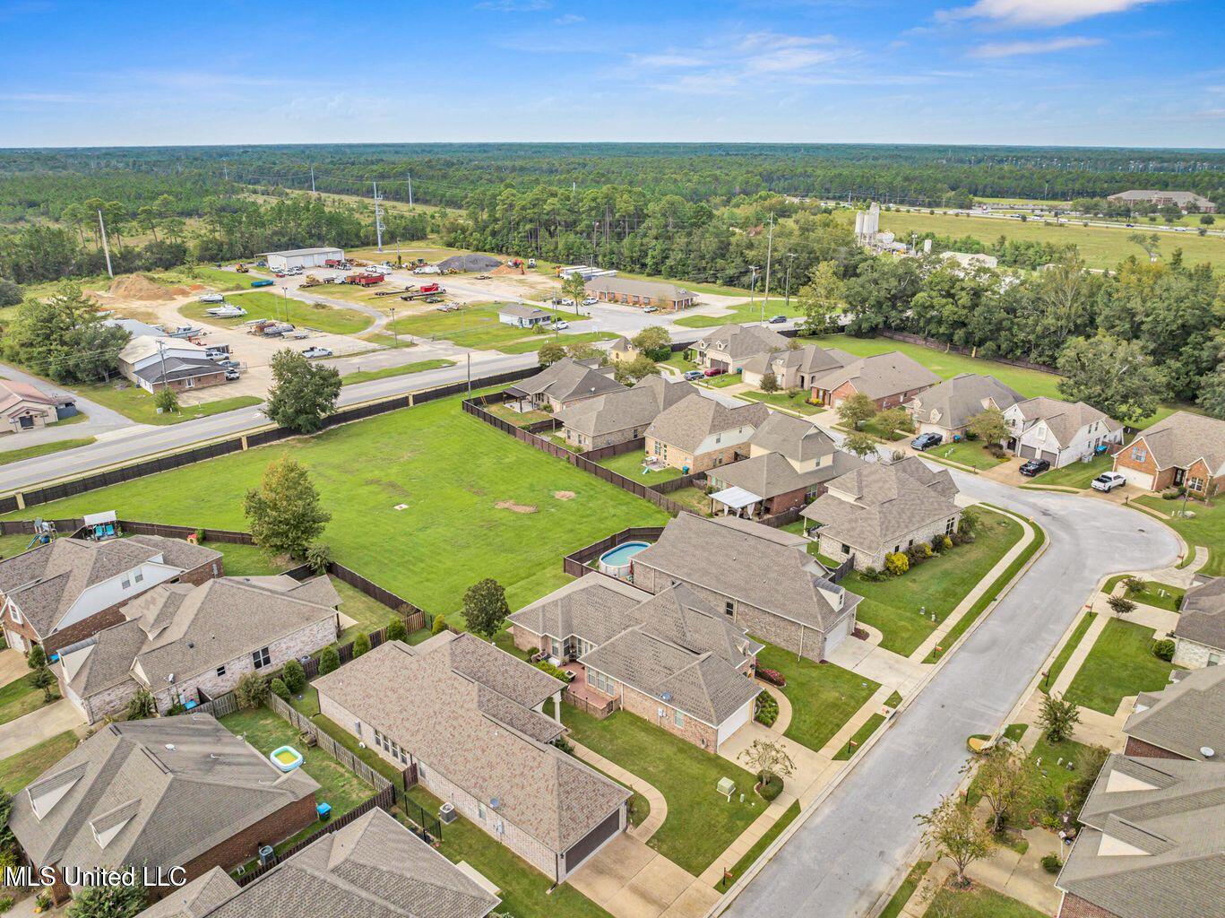 3901 Acadian Village Drive, Ocean Springs, Mississippi image 34
