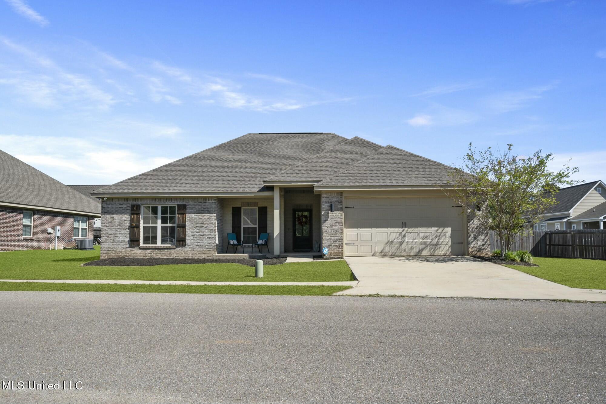 39 Coastal Oak St, Hattiesburg, Mississippi image 2