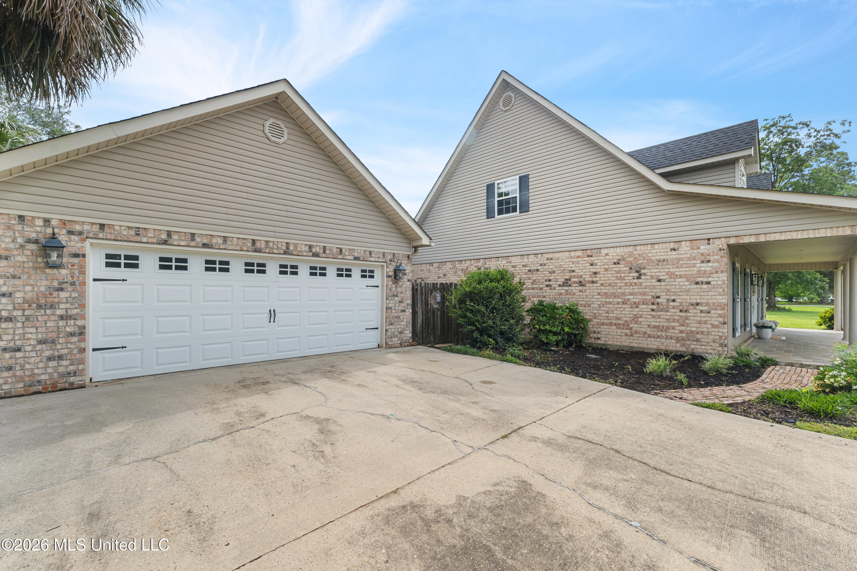 18 Julieanne Drive