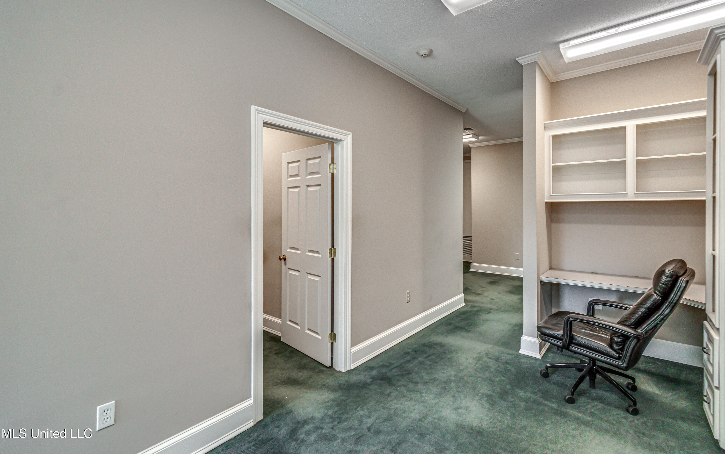 Jackson, Mississippi 39211, United States, ,Residential,Active,30567