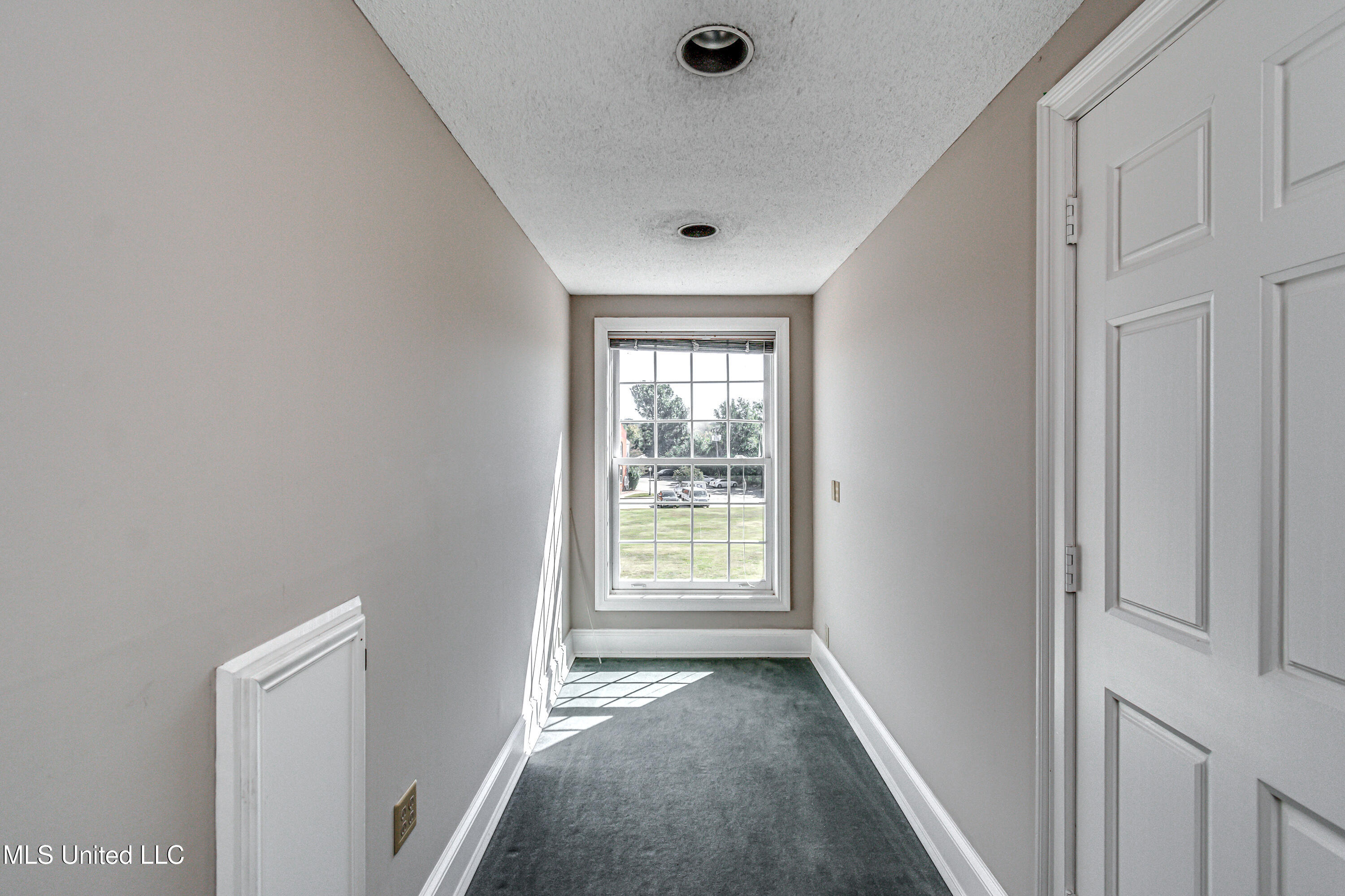 Jackson, Mississippi 39211, United States, ,Residential,Active,30567