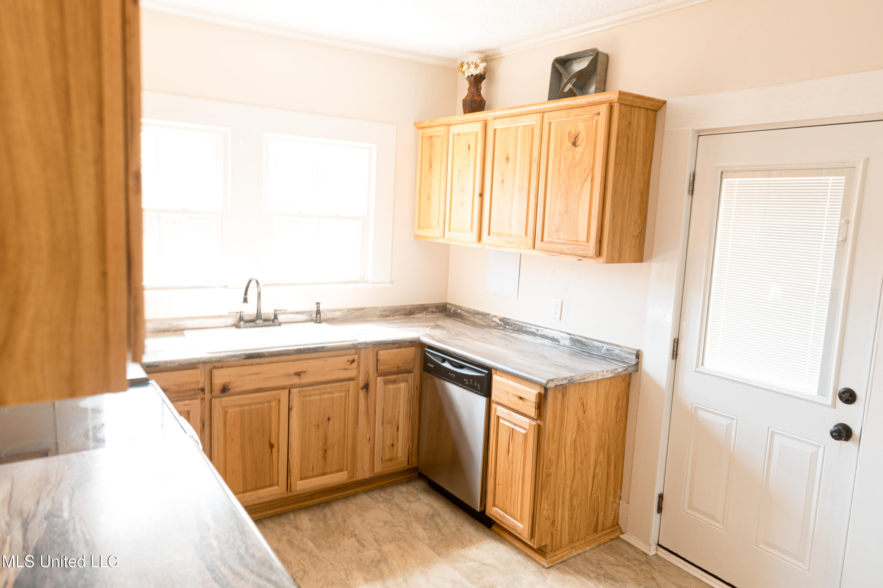 3021 Smith Drive, Gautier, Mississippi image 19