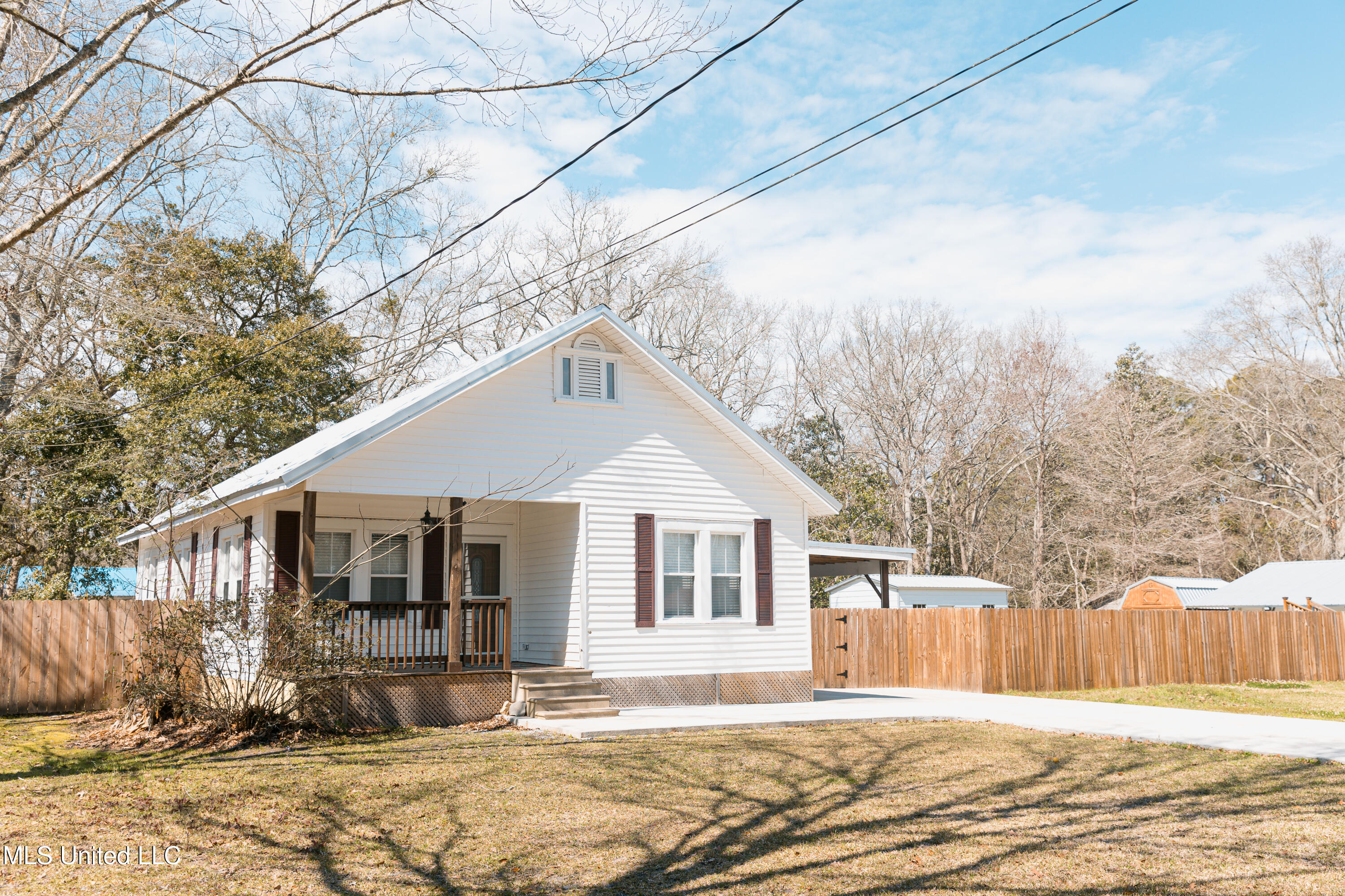 3021 Smith Drive, Gautier, Mississippi image 4