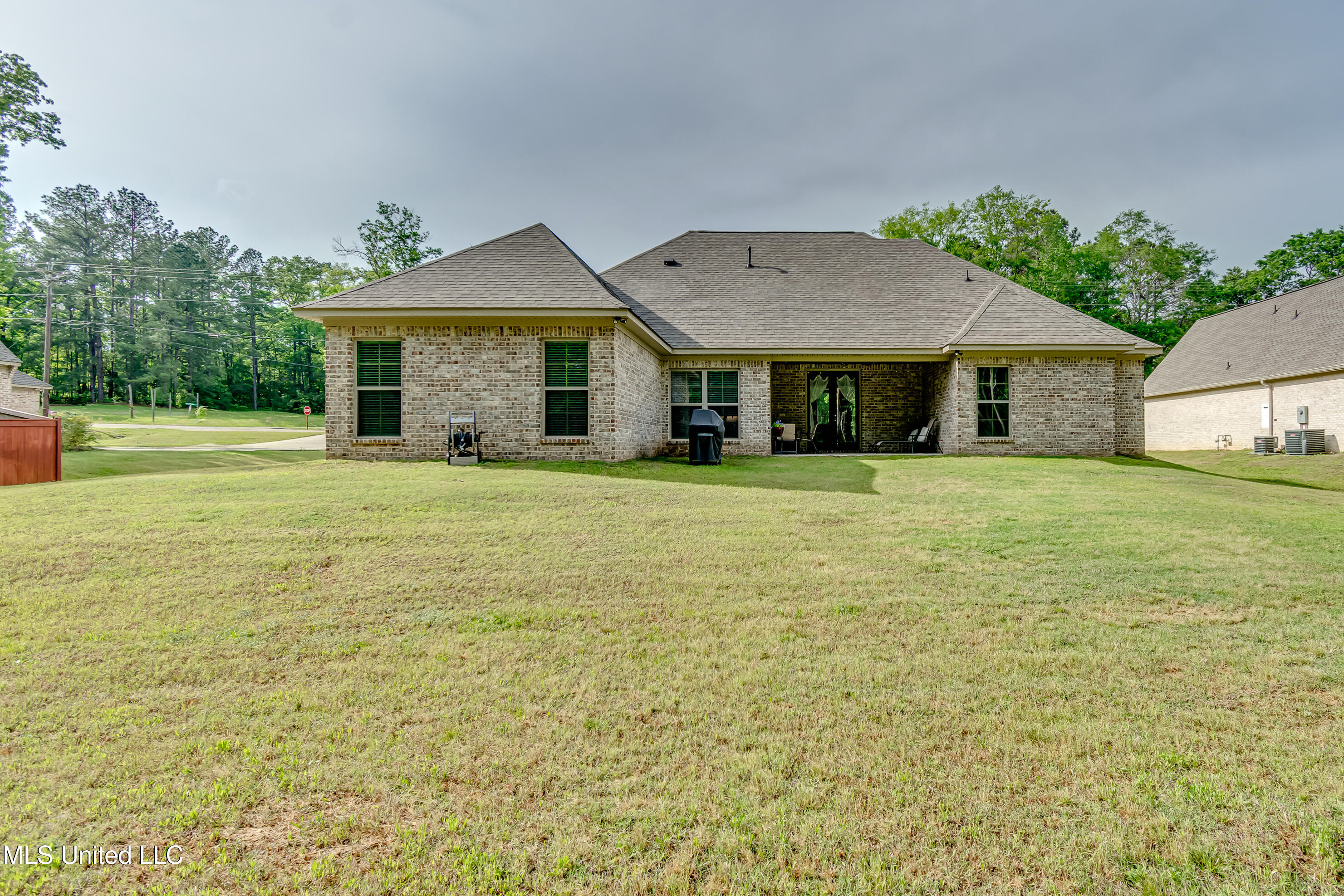 1185 Sanctuary Drive, Brandon, Mississippi image 8