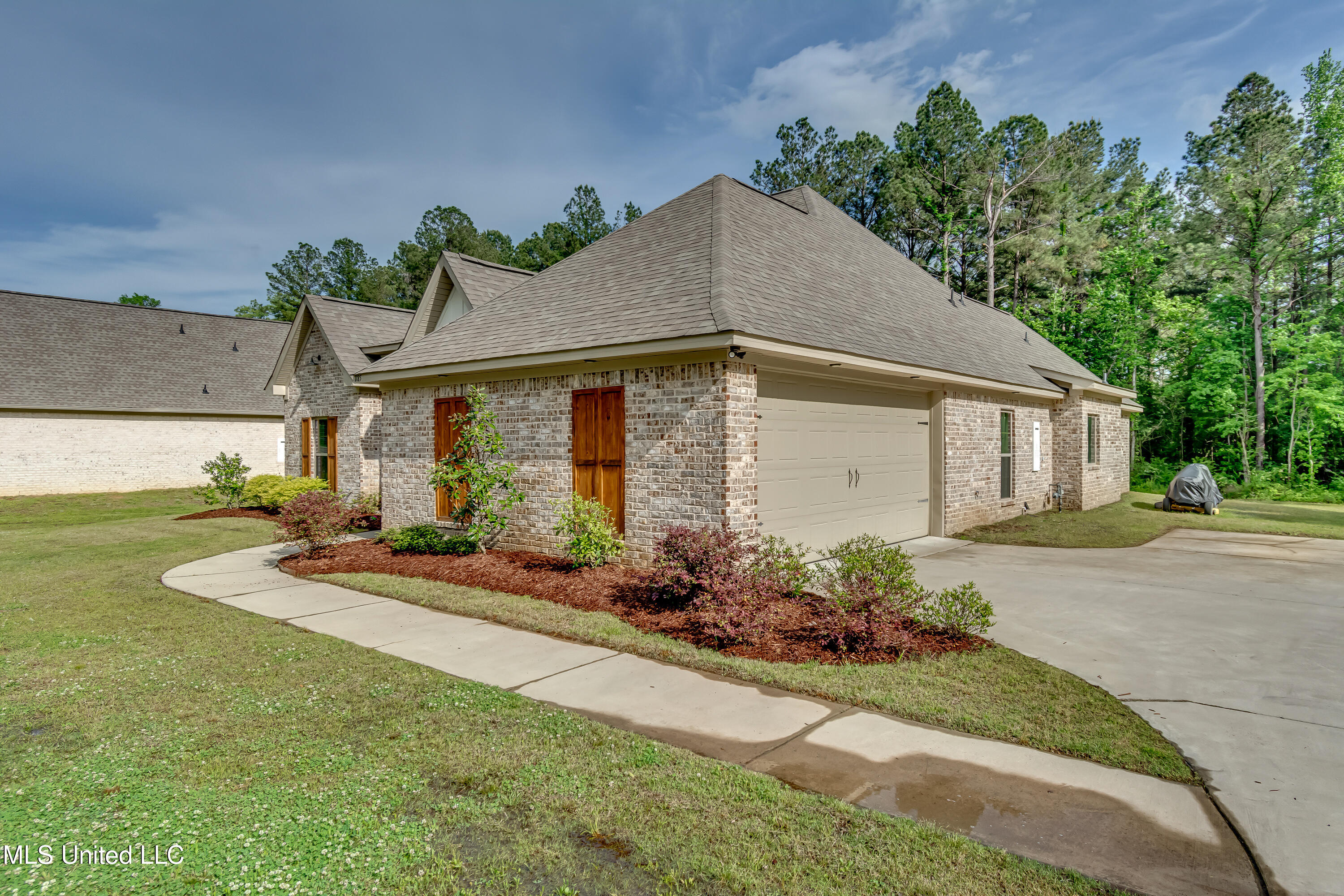 1185 Sanctuary Drive, Brandon, Mississippi image 5