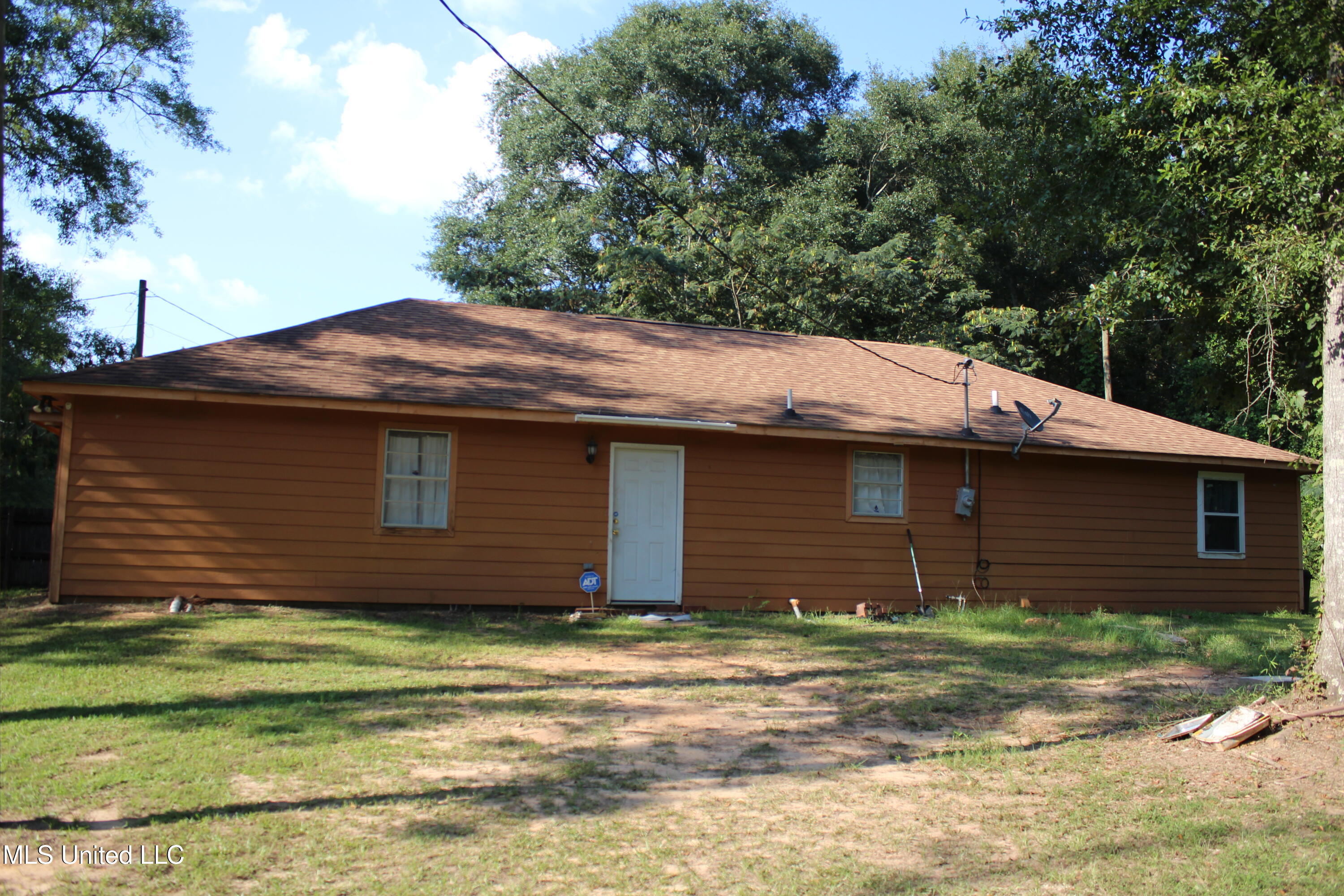 29 Willie Lindsey Drive, Collins, Mississippi image 1