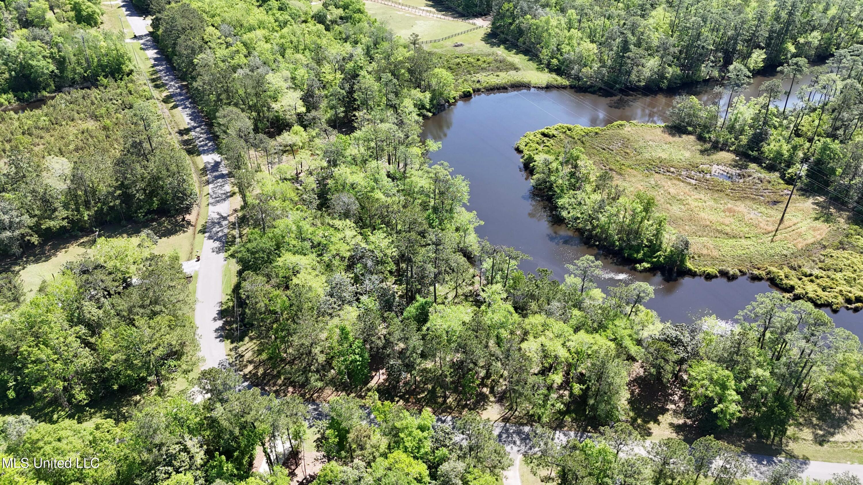 Riverland Drive, Biloxi, Mississippi image 21