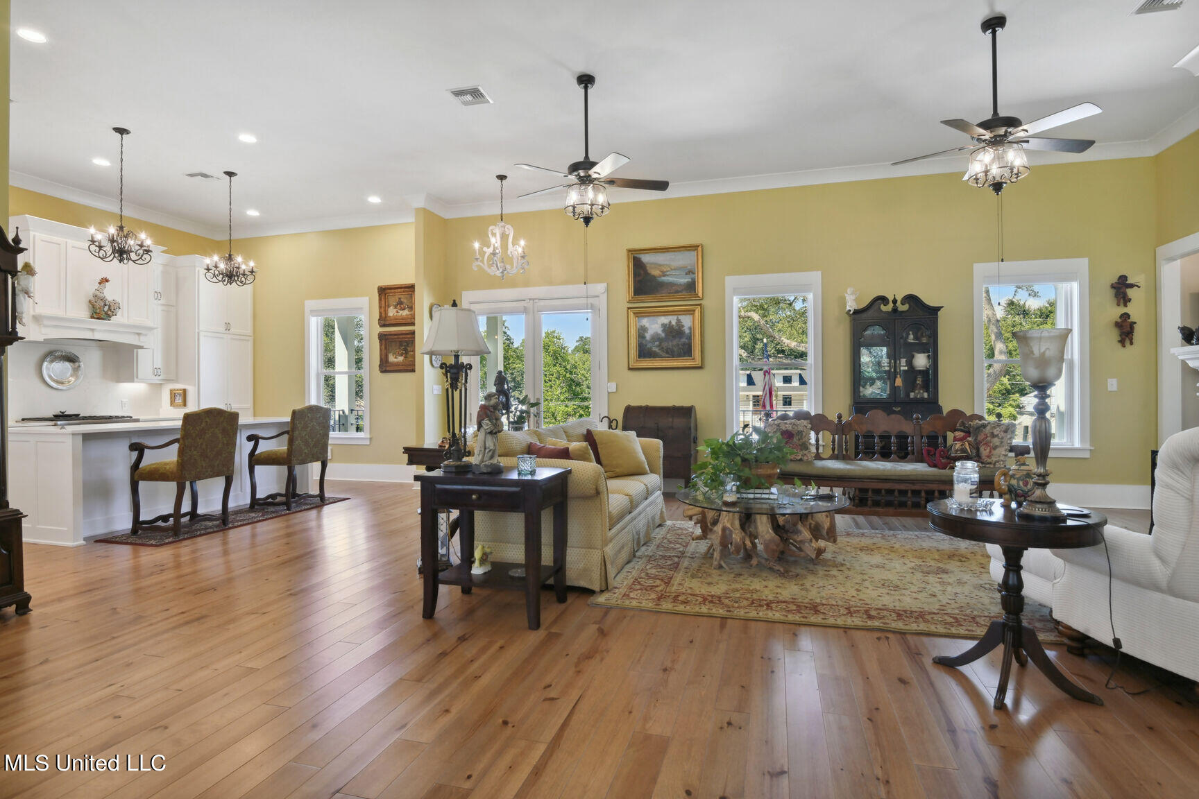 316 Leonhard Avenue, Bay Saint Louis, Mississippi image 12