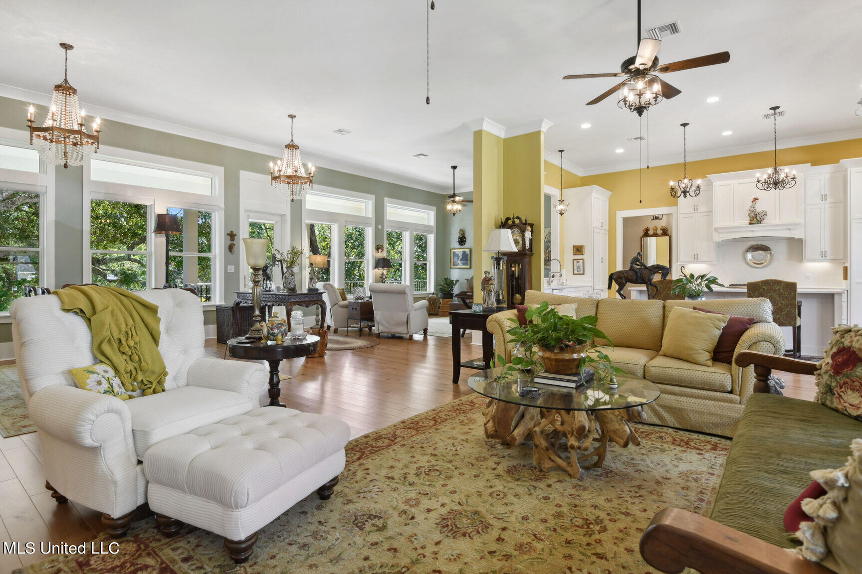 316 Leonhard Avenue, Bay Saint Louis, Mississippi image 10