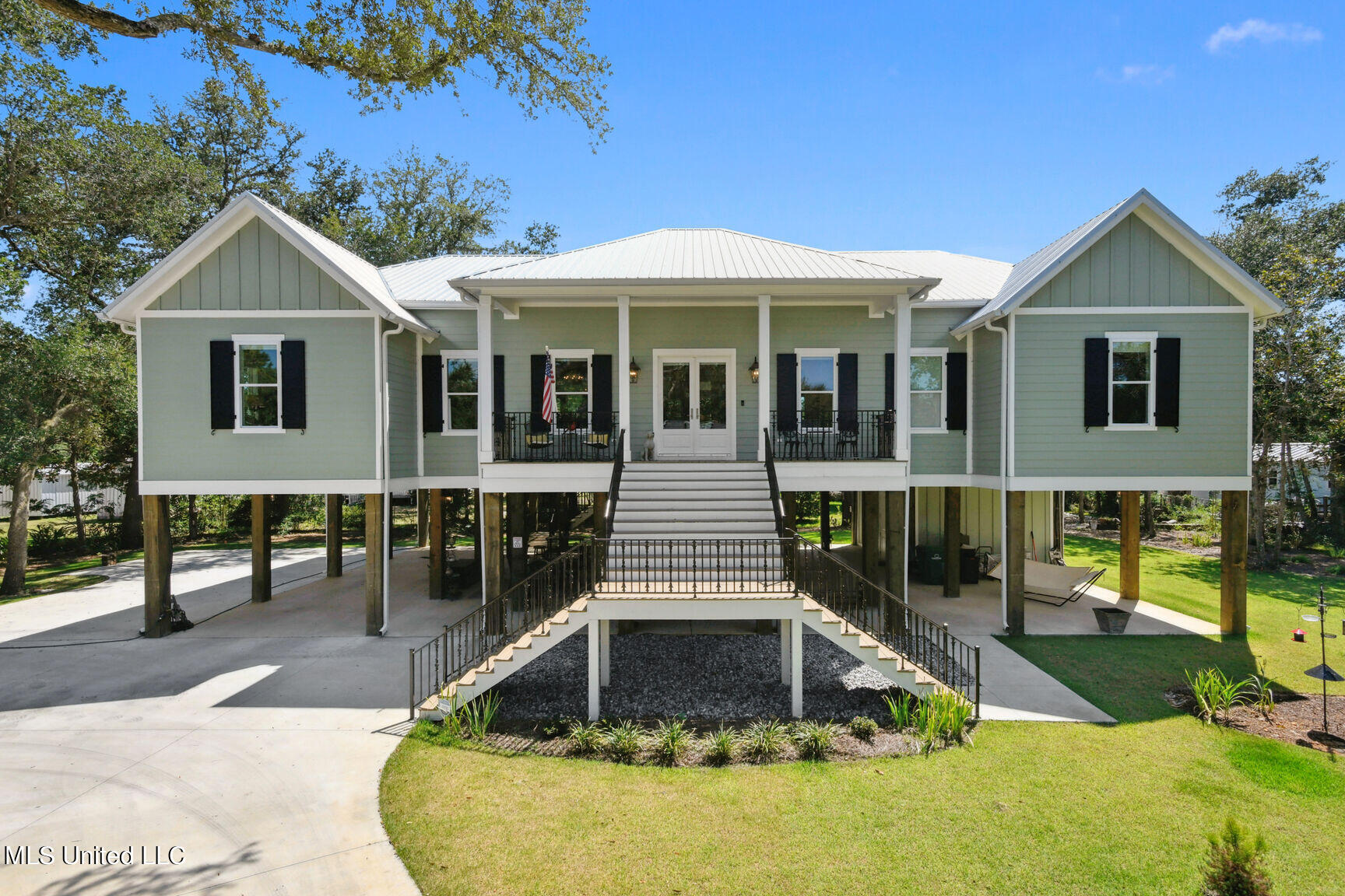 316 Leonhard Avenue, Bay Saint Louis, Mississippi image 1