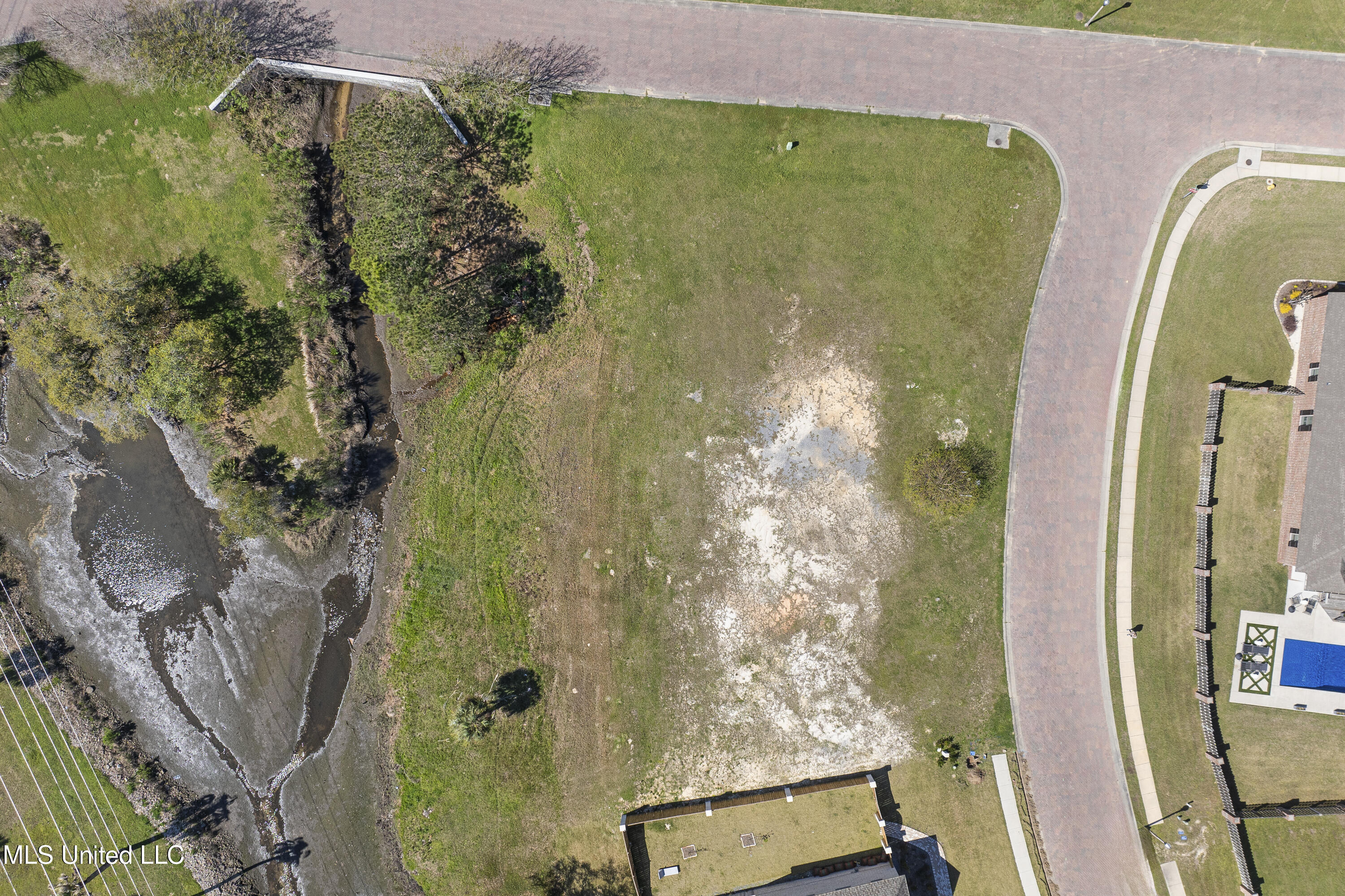 461 Goose Pointe Boulevard, Biloxi, Mississippi image 9