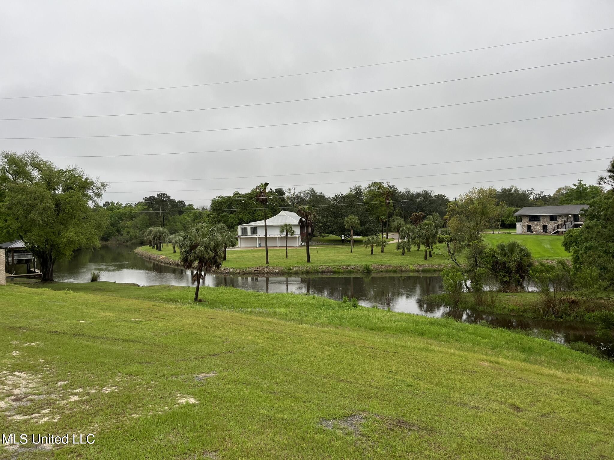 461 & 463 Goose Pointe Boulevard, Biloxi, Mississippi image 5