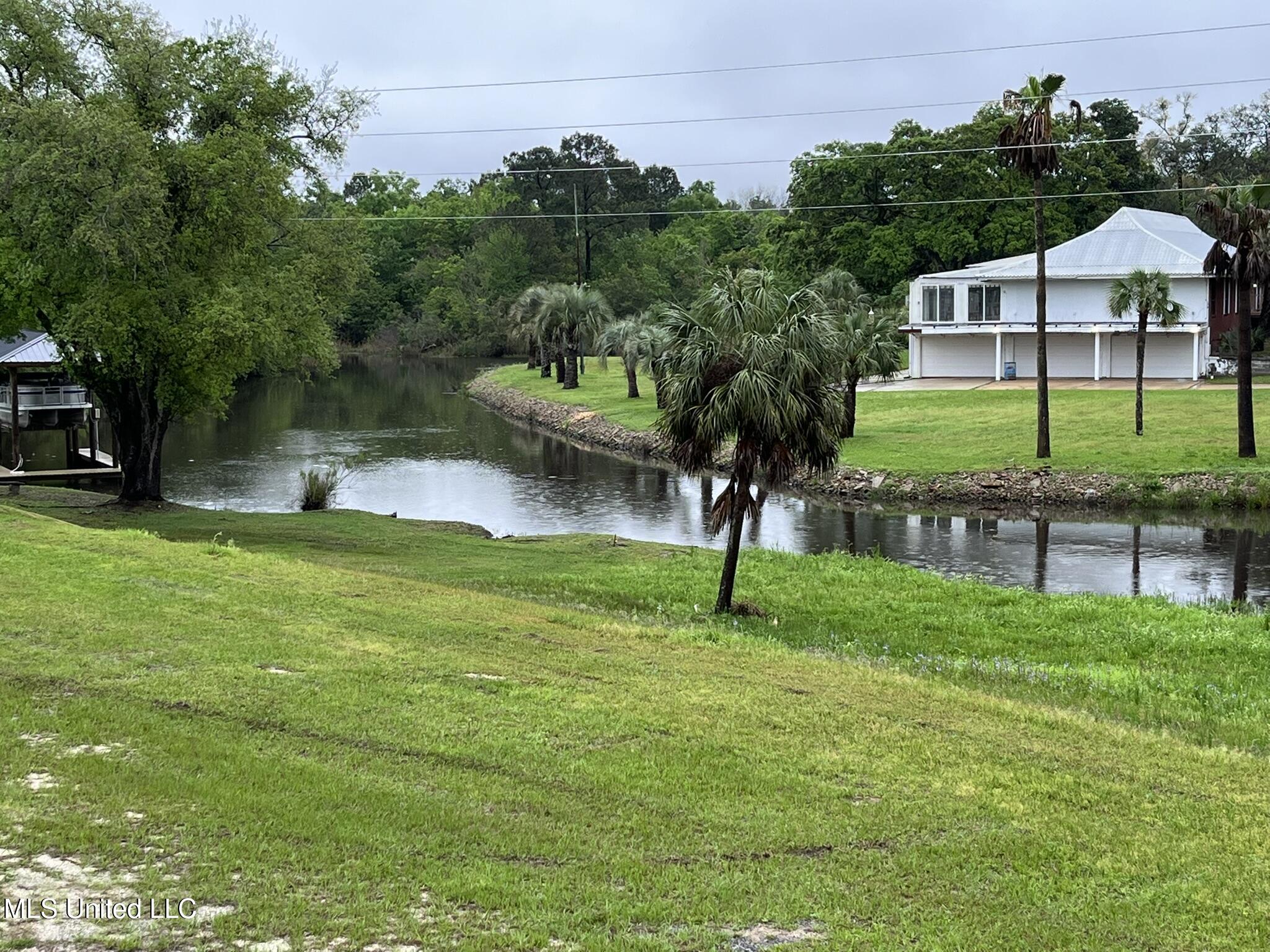 461 & 463 Goose Pointe Boulevard, Biloxi, Mississippi image 7