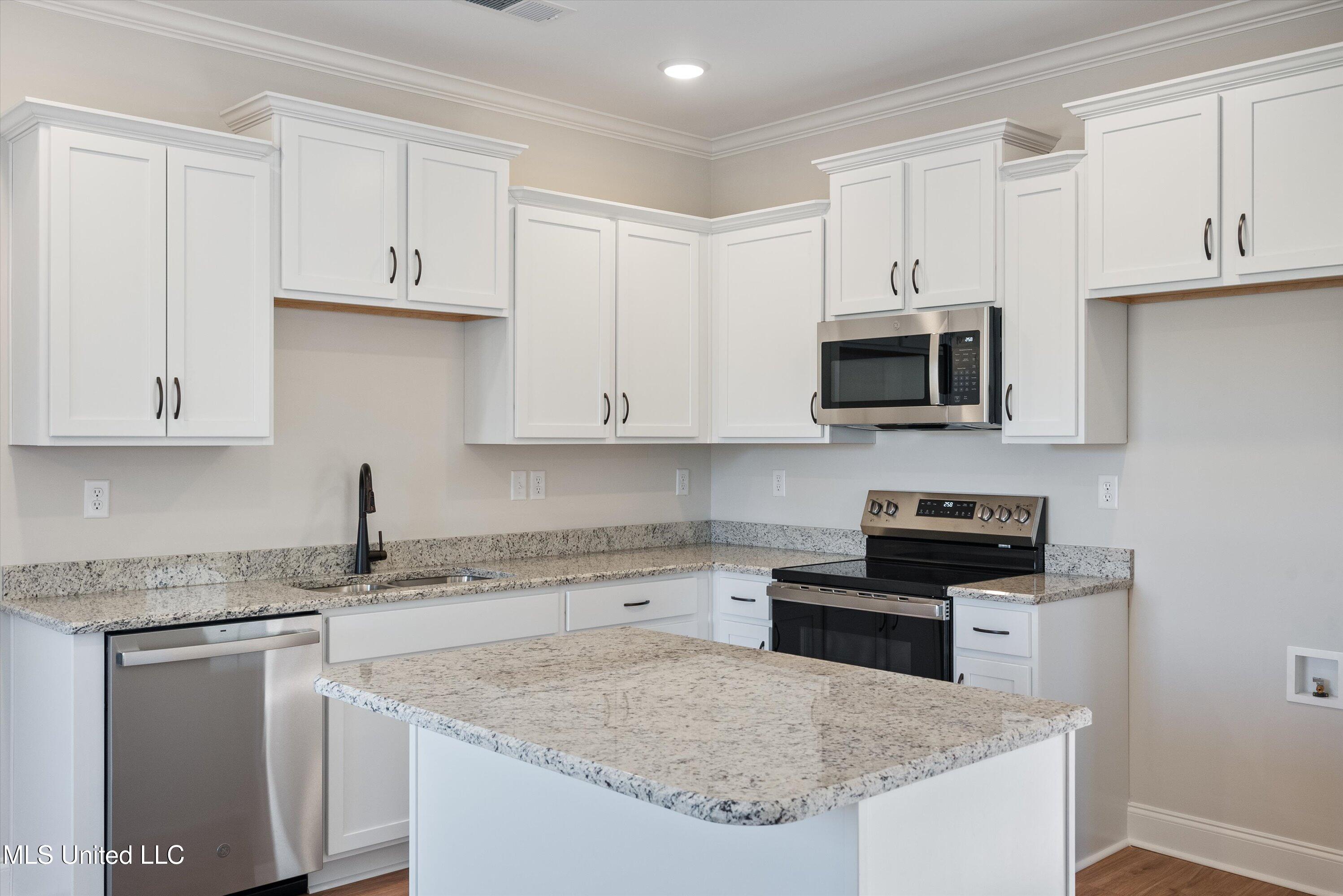 1644 Ryker Rd Rd, Southaven, Mississippi image 10