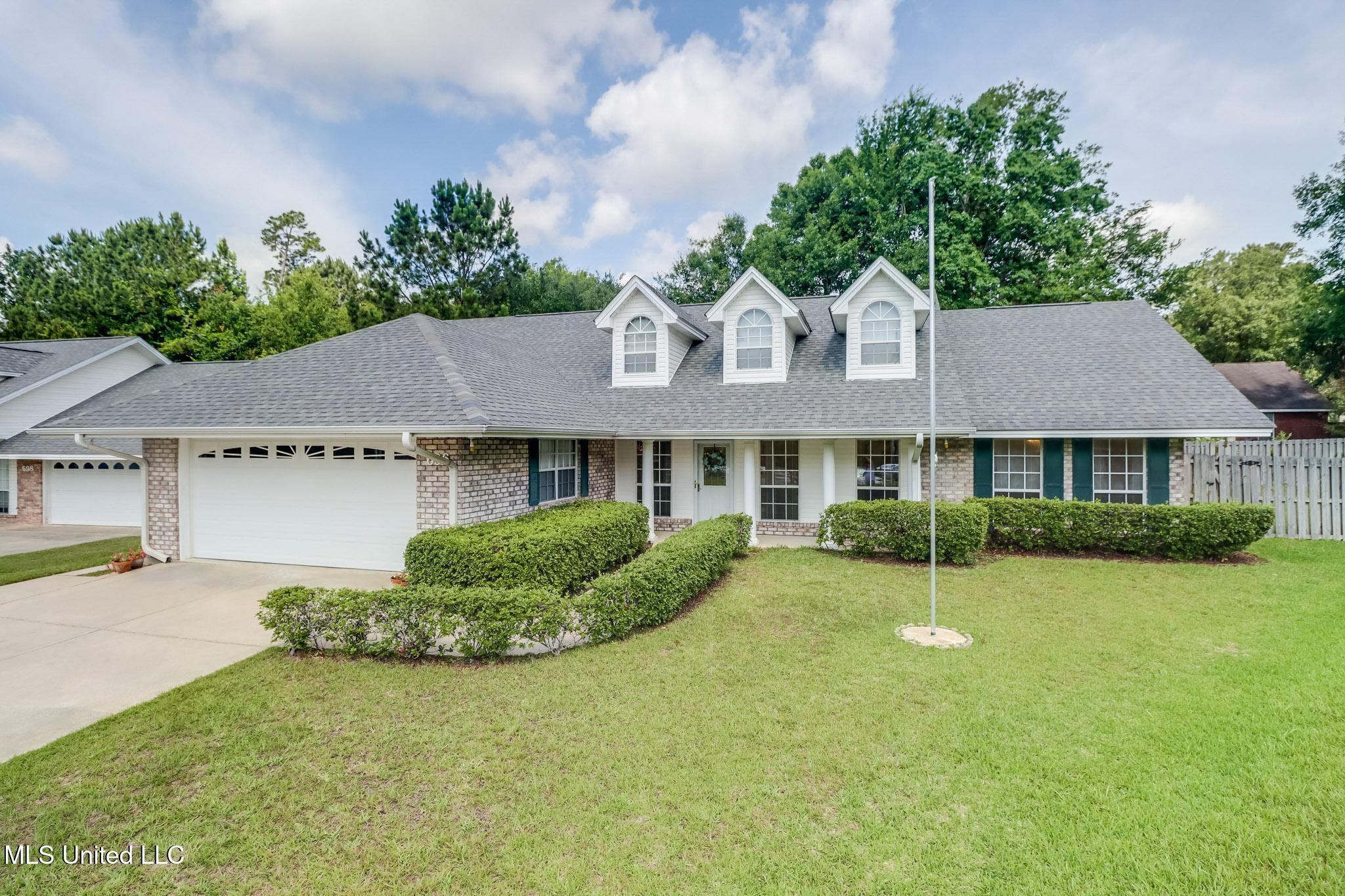 696 Aukai Place, Diamondhead, Mississippi image 2
