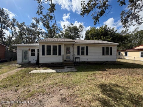 Homes For Sale - 365 3rd Street<br/> Crowder, MS 38622