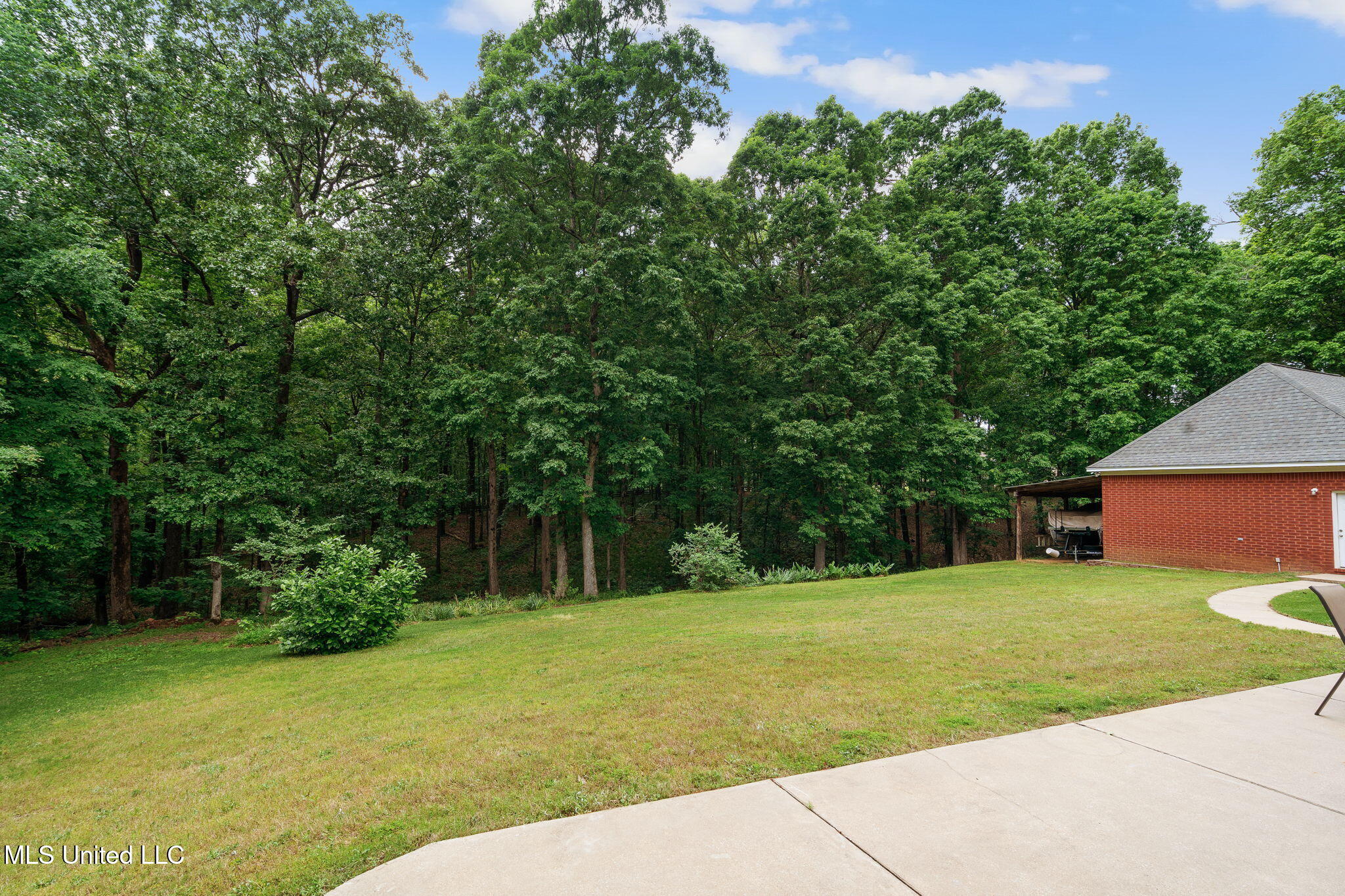 1429 Laughter Road, Hernando, Mississippi image 13