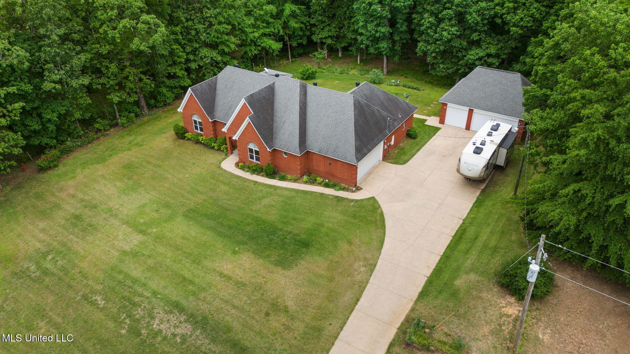 1429 Laughter Road, Hernando, Mississippi image 42