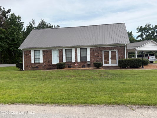 458 MAPLE CIR, HICKORY FLAT, MS 38633 - Image b911bd324ac138e12e1957bcc0a06552/1699156958