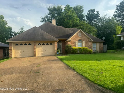 Homes For Sale - 106 Marys Cove<br/> Clinton, MS 39056