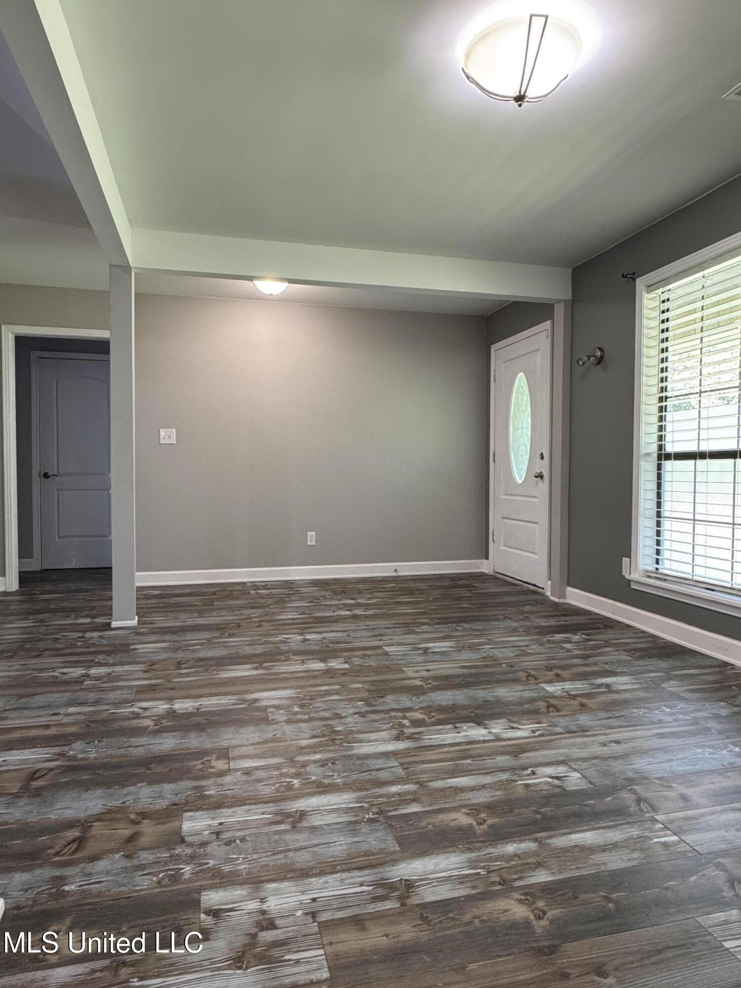5205 Marthavale Cove, Southaven, Mississippi image 4