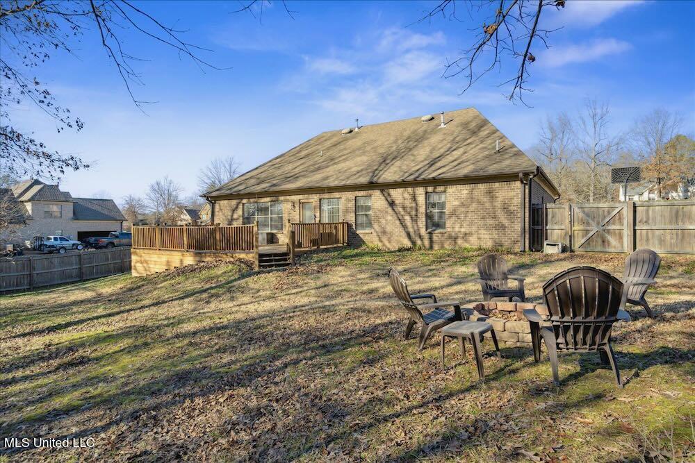 10105 N Cypress Lake Drive, Olive Branch, Mississippi image 28