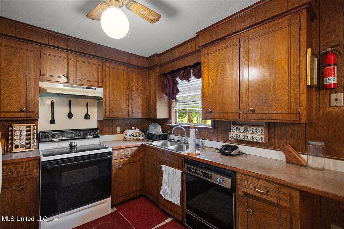 2530 Crestleigh Manor, Jackson, Mississippi image 7