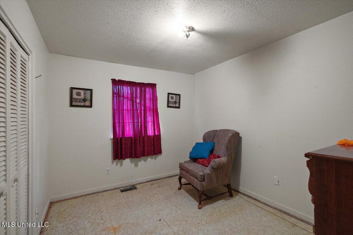 2530 Crestleigh Manor, Jackson, Mississippi image 12