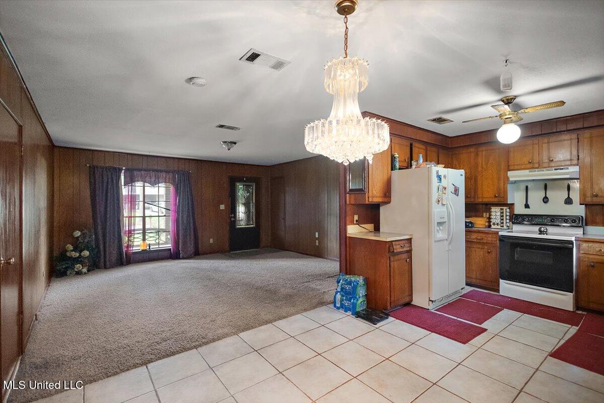 2530 Crestleigh Manor, Jackson, Mississippi image 5