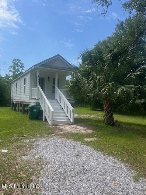 909 Sears Avenue, Waveland, Mississippi image 2