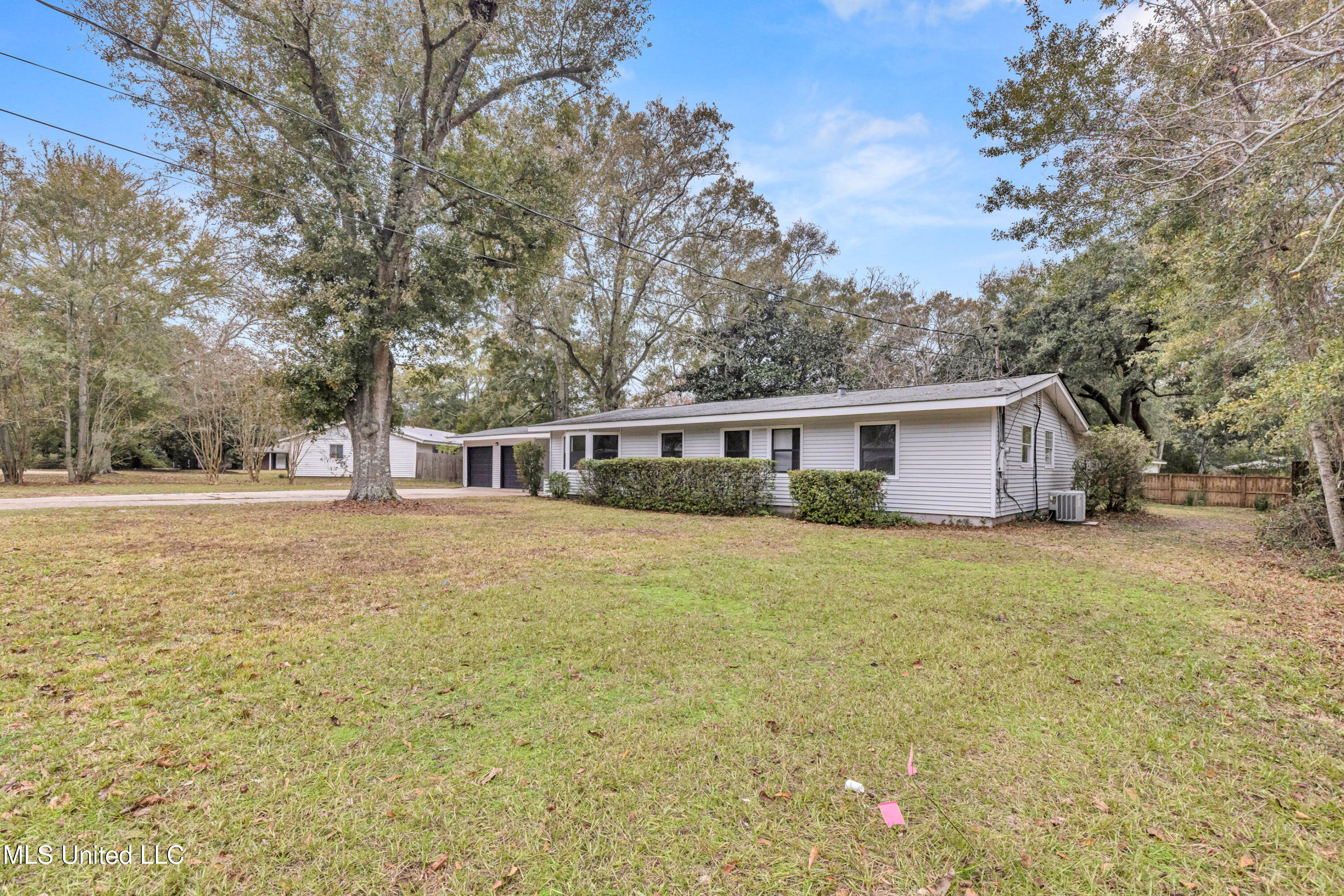 3647 Cumberland Drive, Moss Point, Mississippi image 3