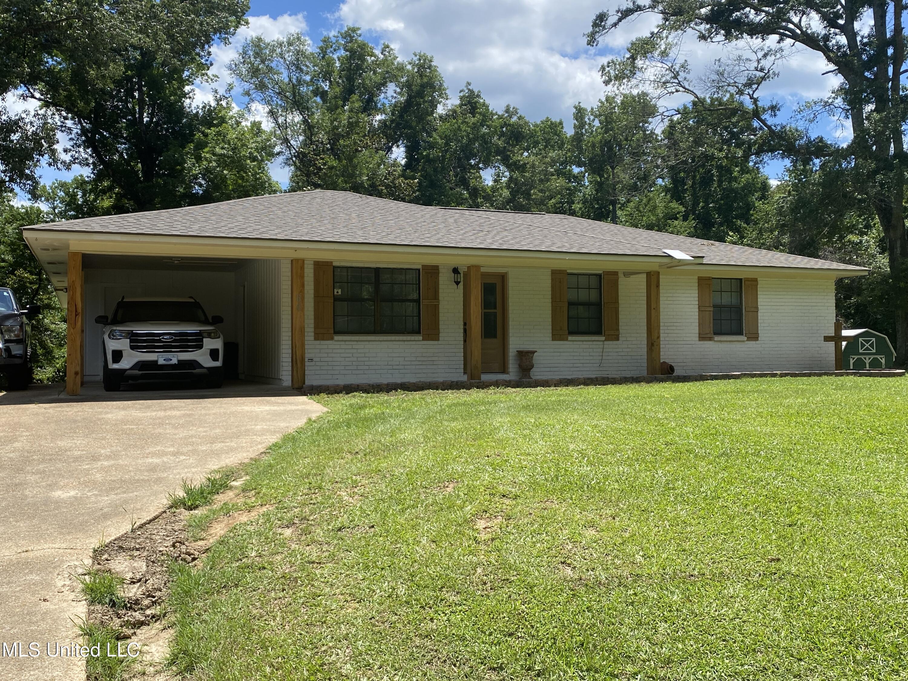 64 Ogden Road, Natchez, Mississippi image 2