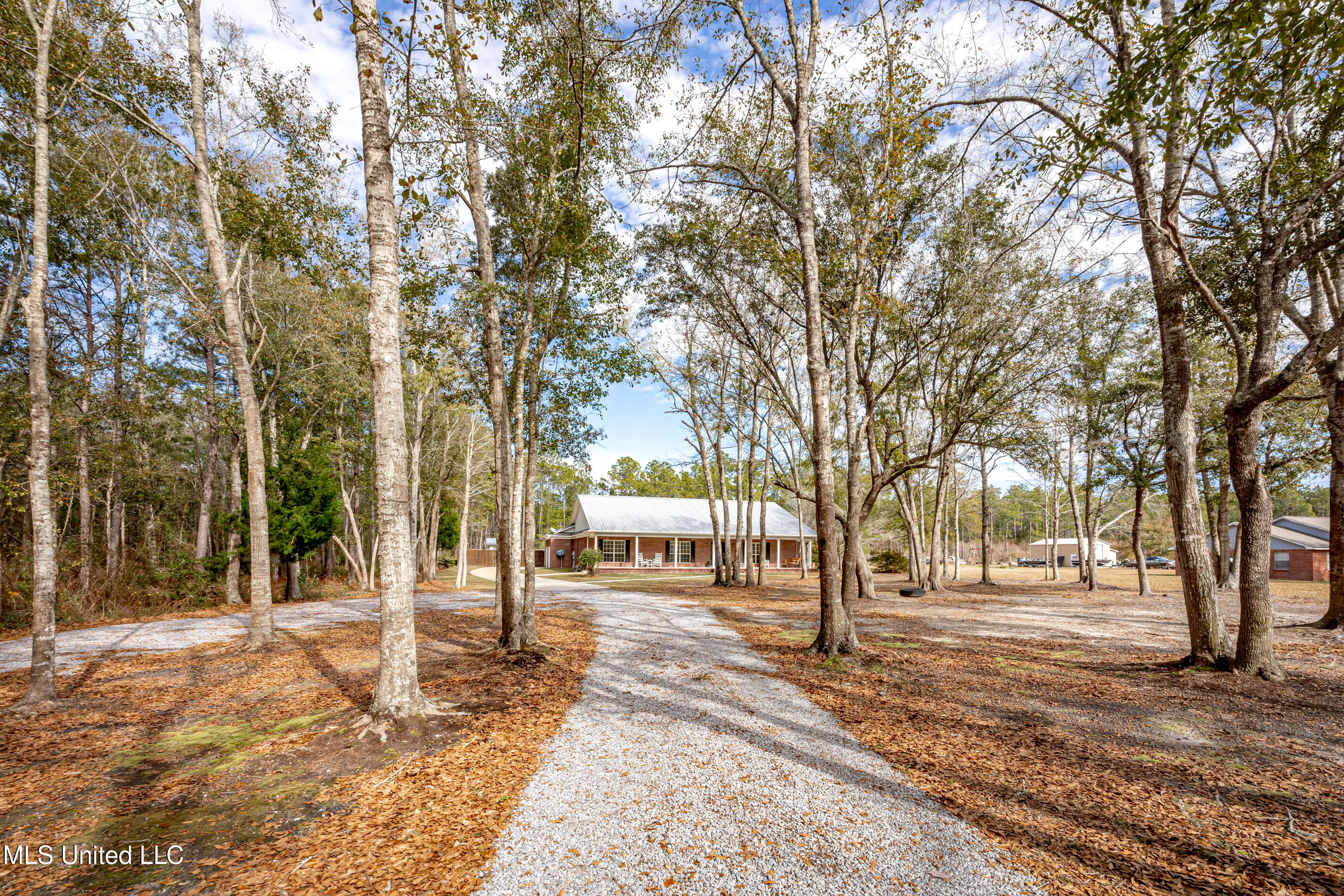 2400 Old Shell Landing Road, Ocean Springs, Mississippi image 5