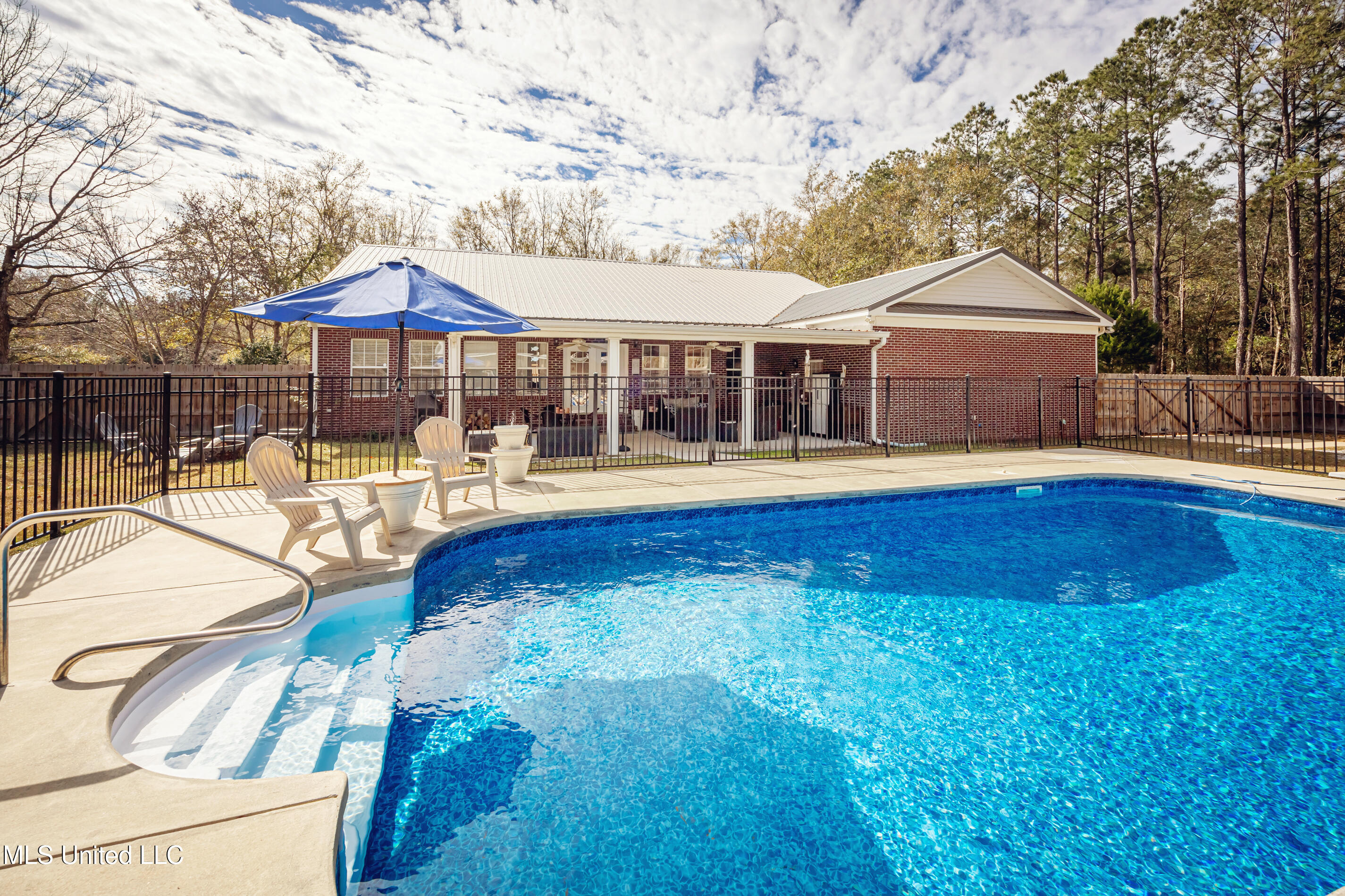 2400 Old Shell Landing Road, Ocean Springs, Mississippi image 3