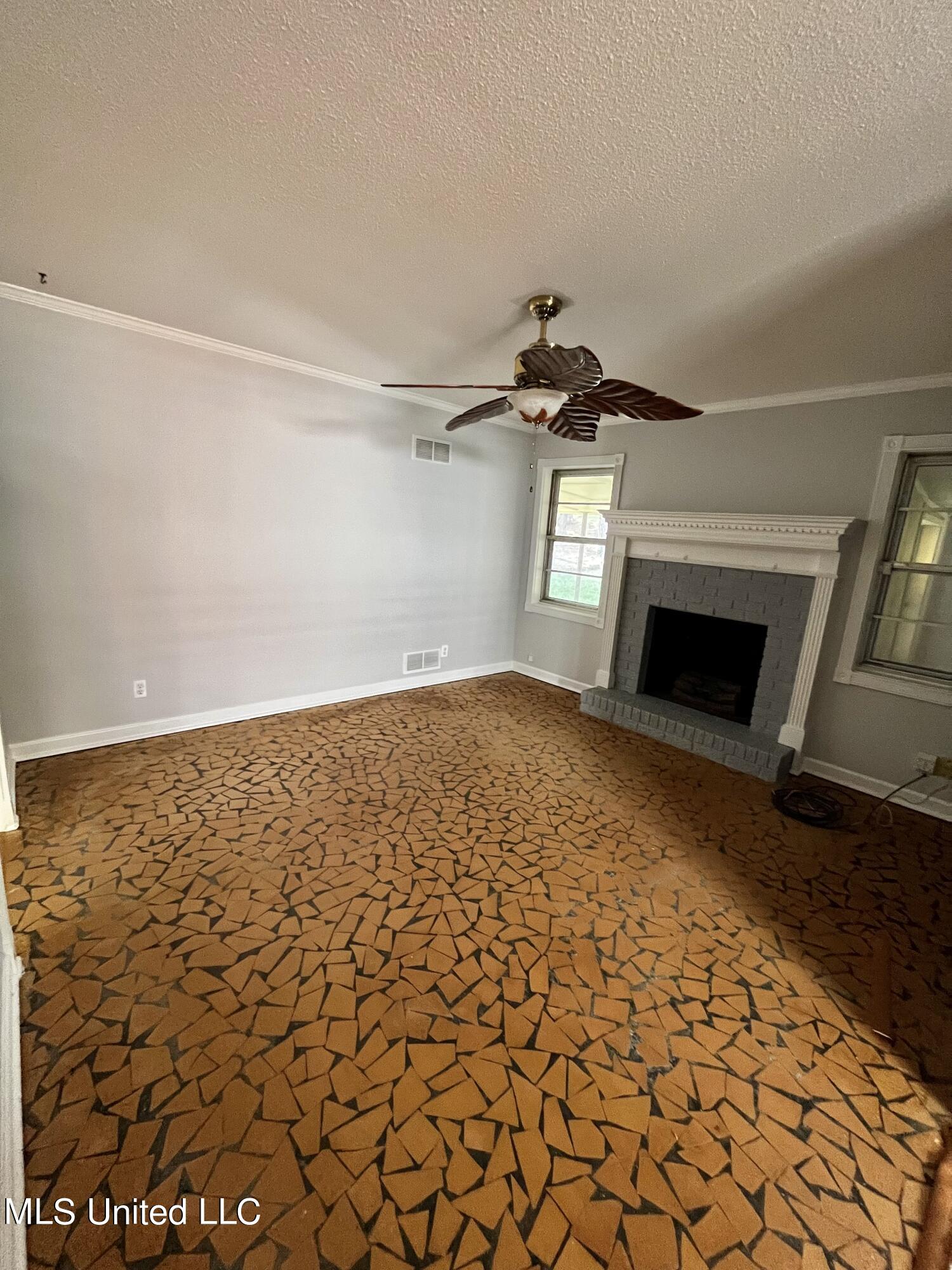 8301 Concord Cove, Southaven, Mississippi image 2