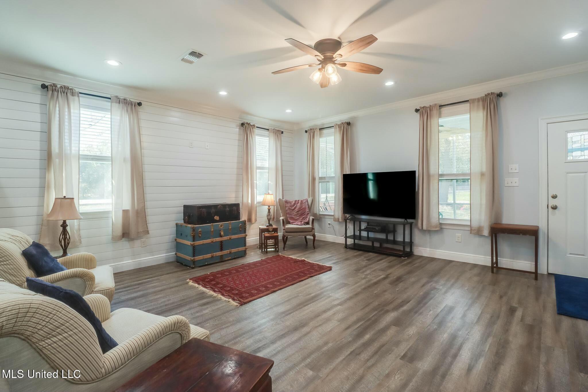 601 Citizen Street, Bay Saint Louis, Mississippi image 10