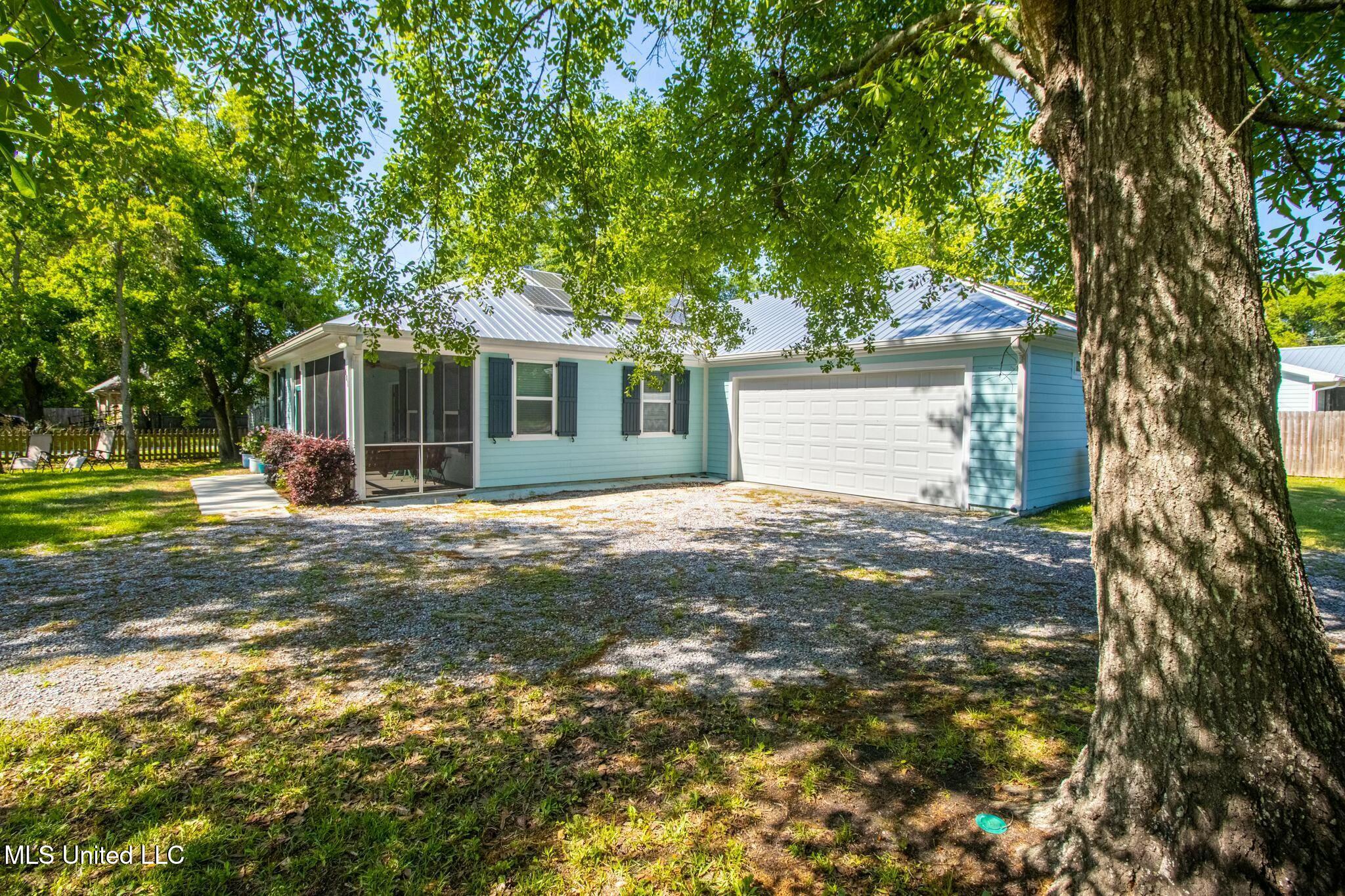 601 Citizen Street, Bay Saint Louis, Mississippi image 3