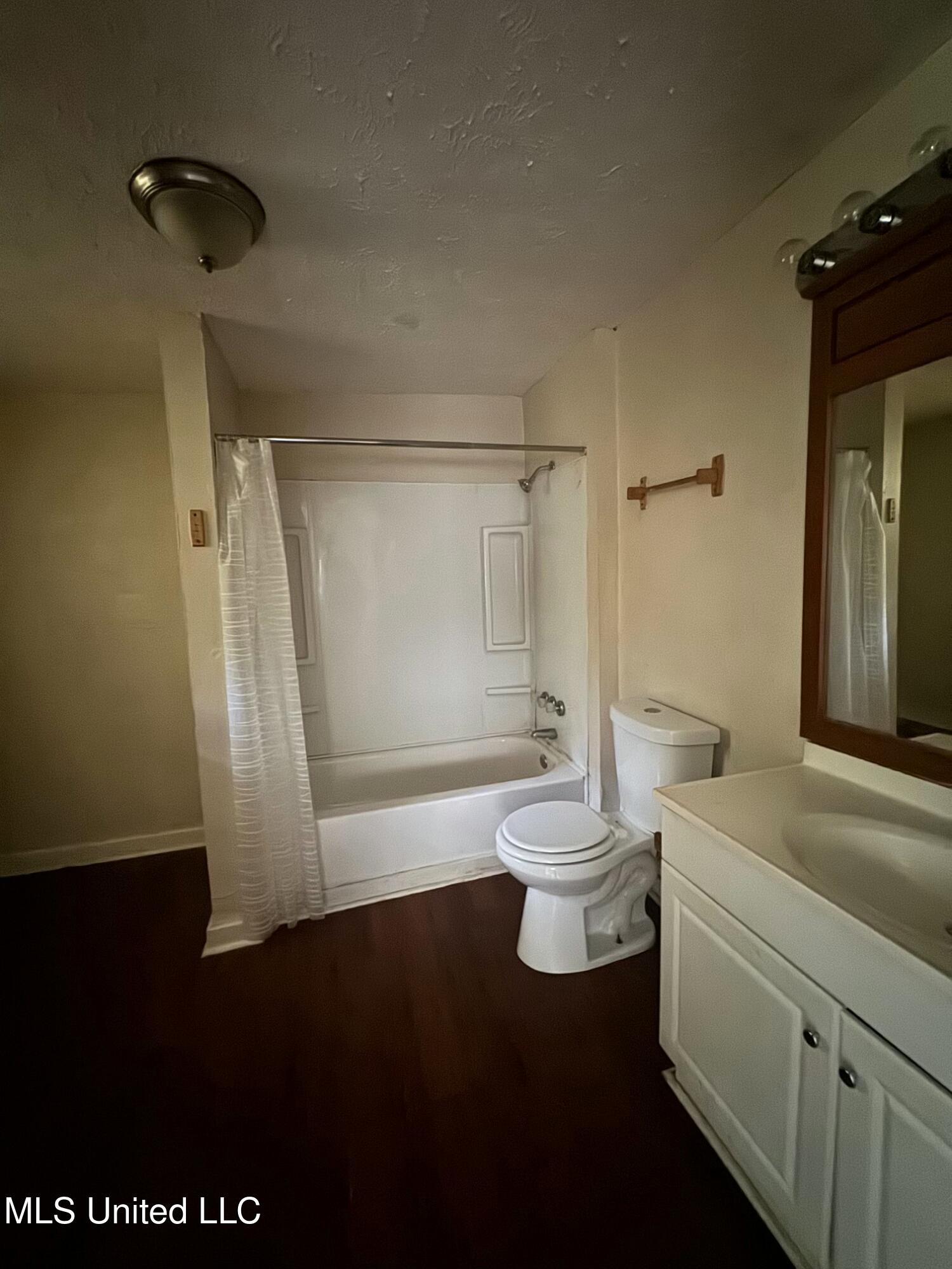 3010 Woodside Drive, Jackson, Mississippi image 7
