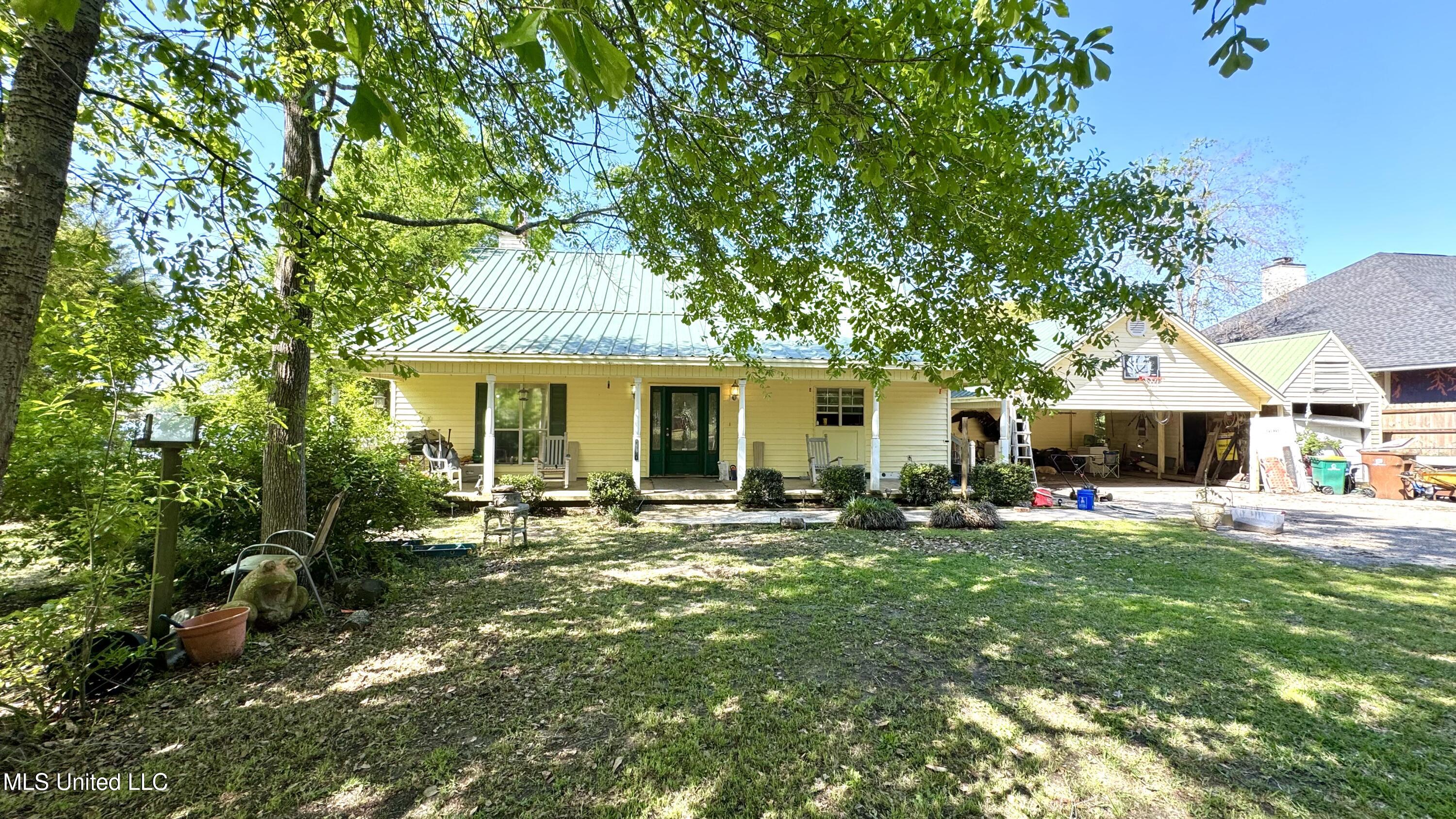 19667 E Riverline Drive, Saucier, Mississippi image 1